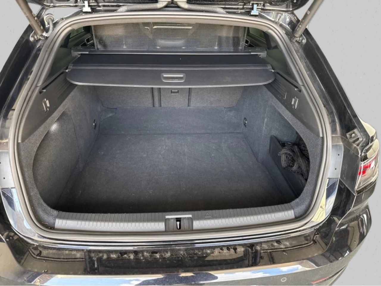 Volkswagen Arteon Shooting Brake, R-Line 4Motion 2.0 TDI - fotka 6
