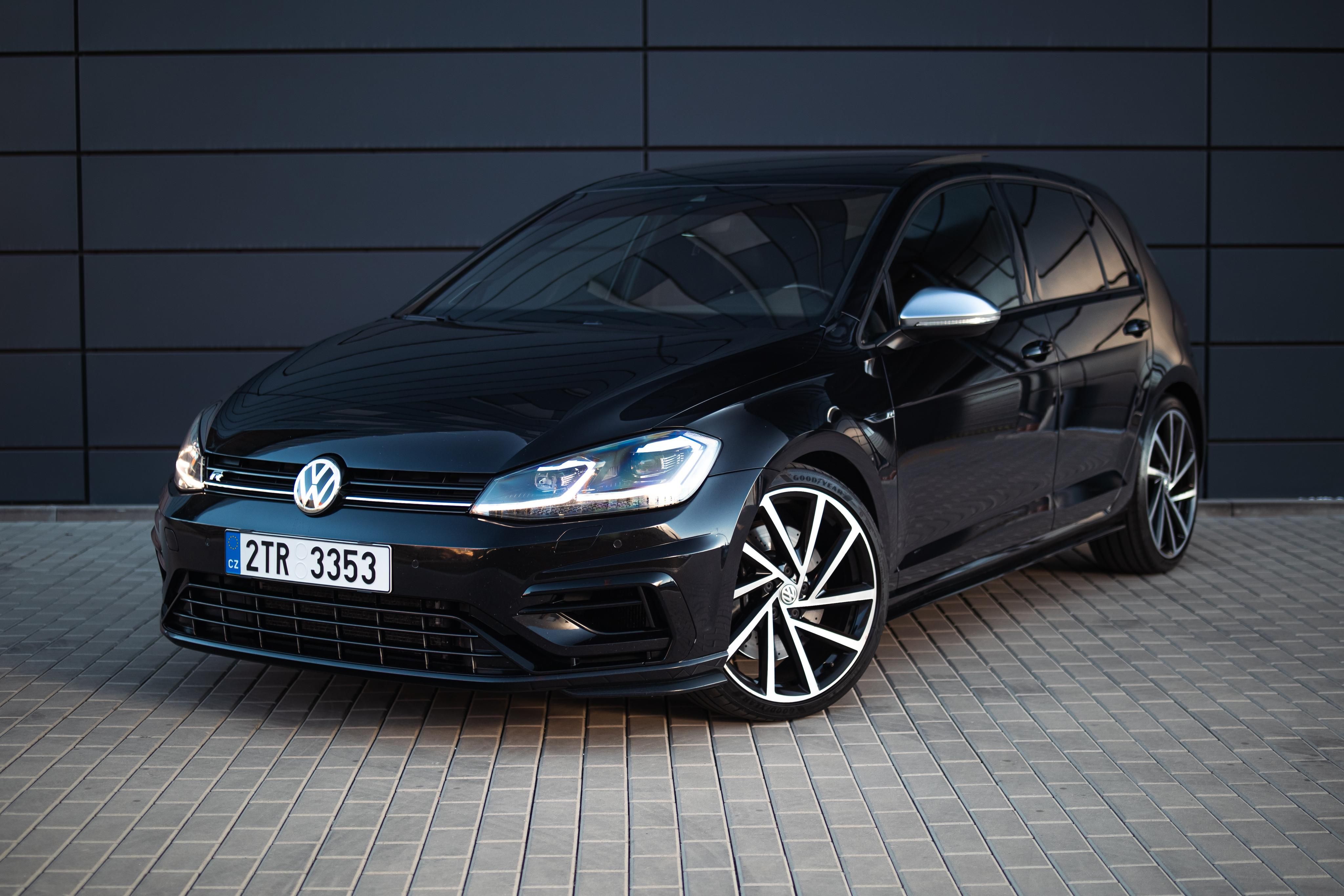 Volkswagen Golf, 7.5 R 2.0 TSI 228kW (346kW) - fotka 3