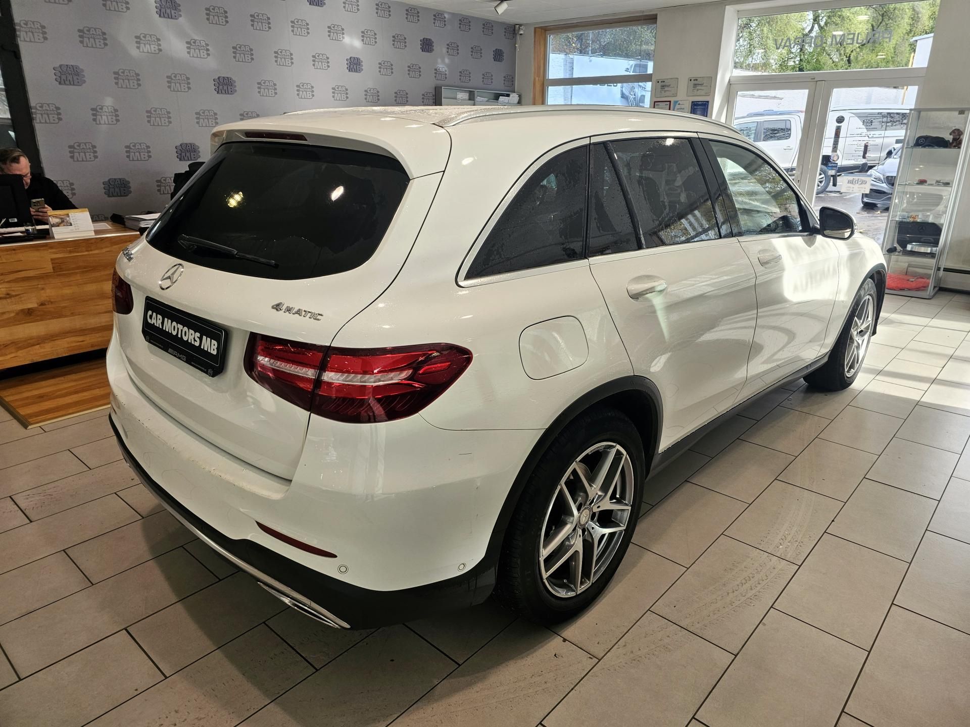 Mercedes-Benz GLC, 220d 4M AMG Burmester tažné - fotka 4