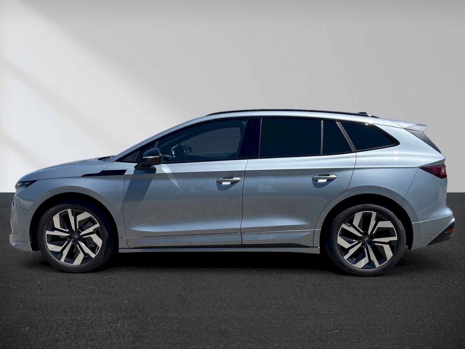 Škoda Enyaq iV, ENYAQ SPORTLINE 210 KW / 82 KW - fotka 3