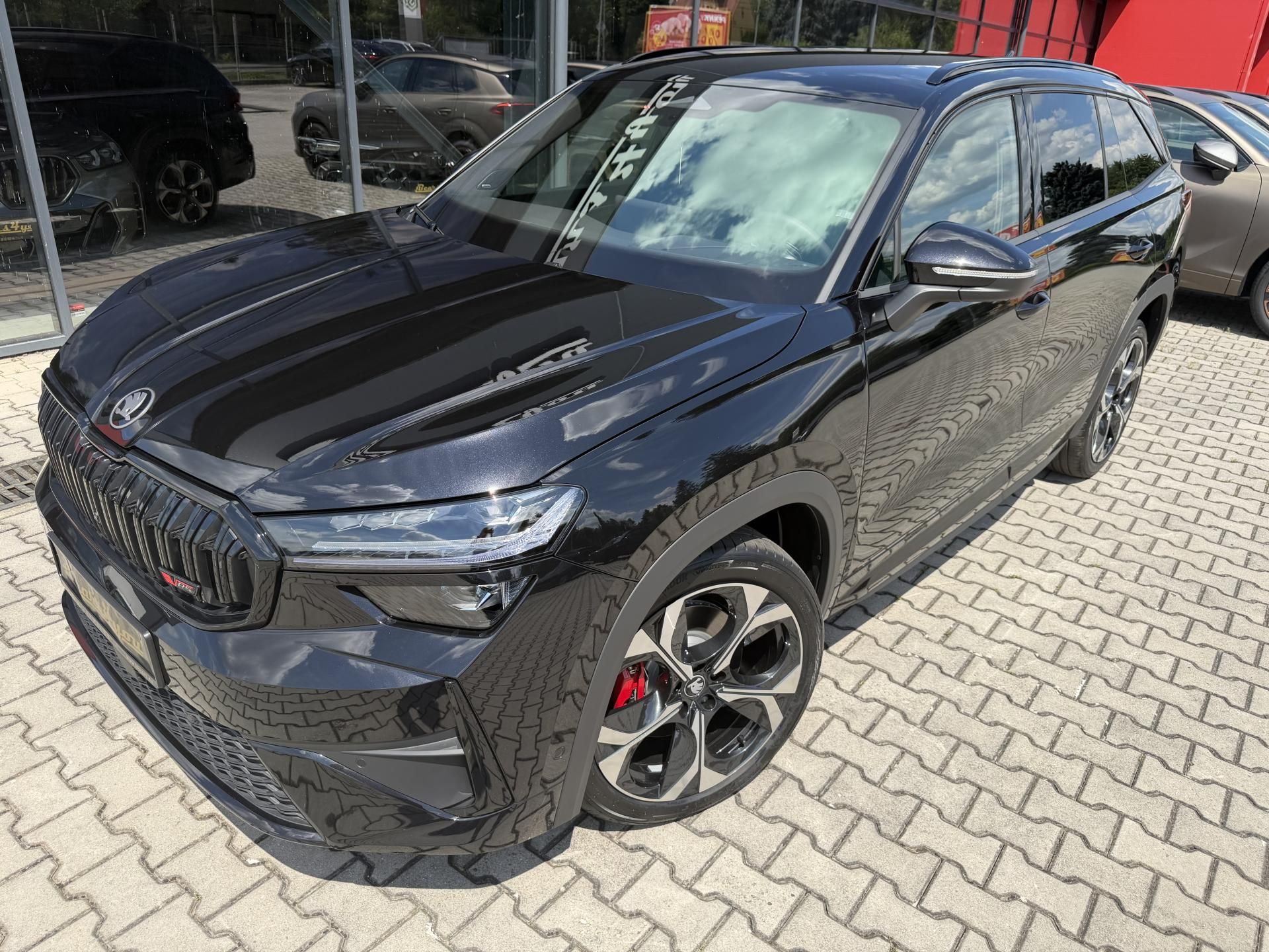 Škoda Kodiaq, RS 2.0TSI 195kW 4X4 DCC NT TZ! - fotka 2