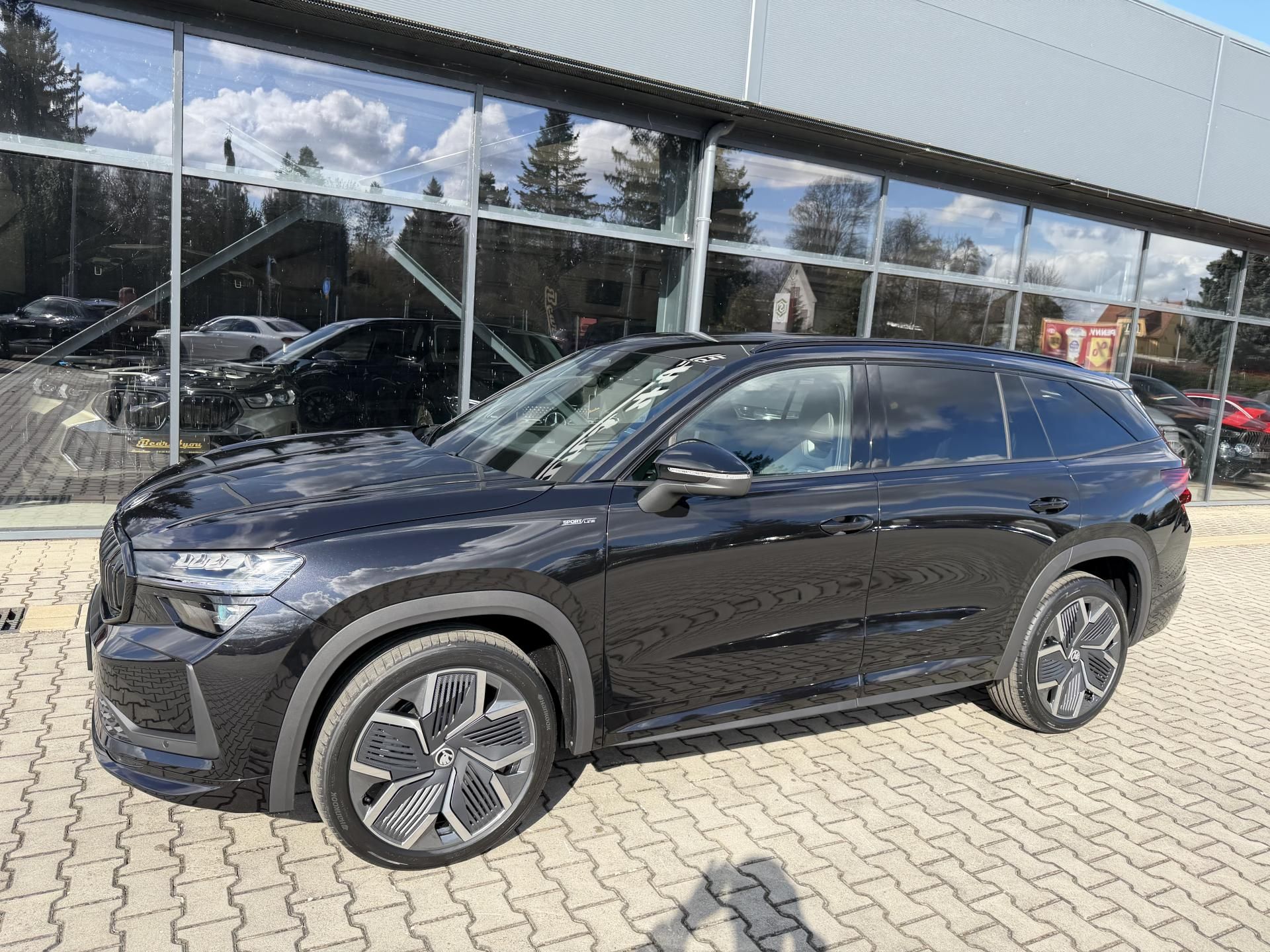 Škoda Kodiaq, 2.0TDI 142kW 4X4 SPORT HUD TZ! - fotka 3