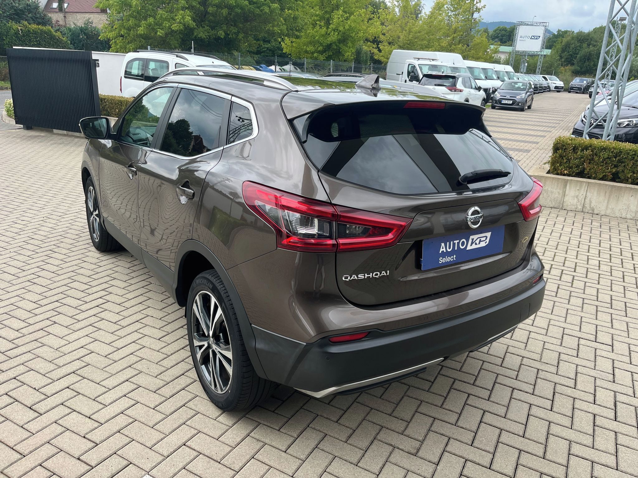 Nissan Qashqai, 1,2 DIG-T N-Connecta + Cold P. - fotka 4