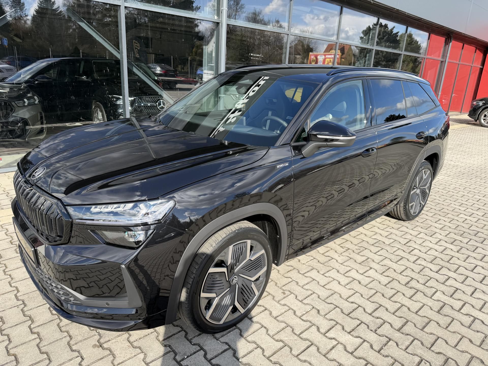Škoda Kodiaq, 2.0TDI 142kW 4X4 SPORT HUD TZ! - fotka 2