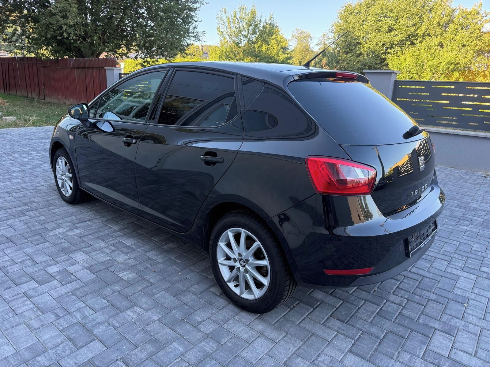 Seat Ibiza, 1.2TSI 66kw DIGI AC vyhř.sedač - fotka 5