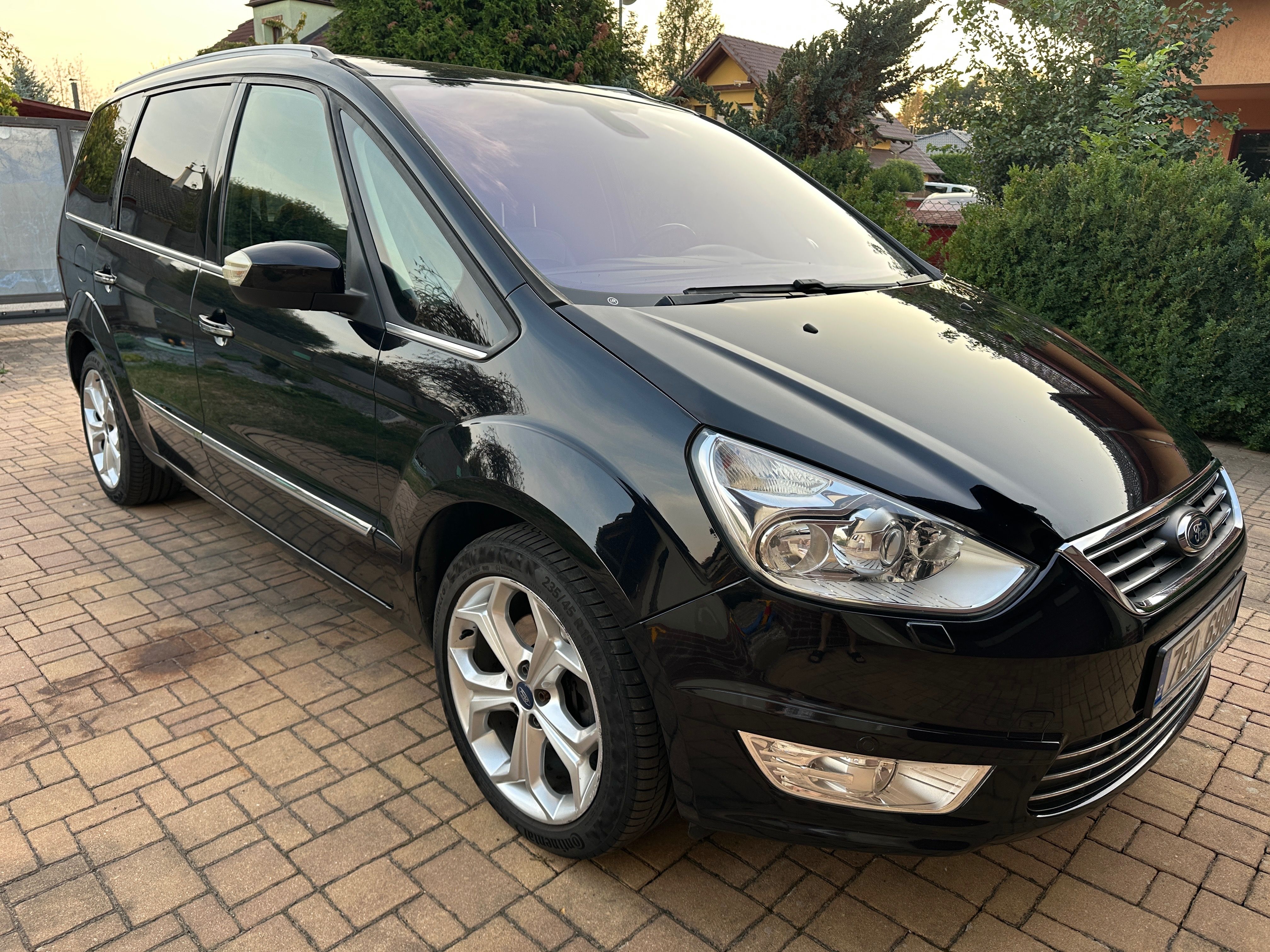 Ford Galaxy, Ford Galaxy 2.2 TDCi Titanium - fotka 4