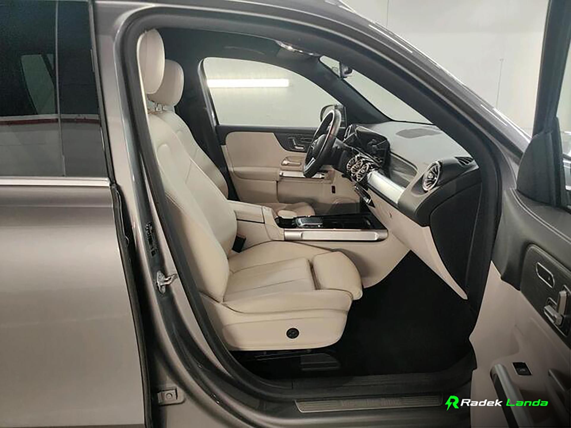Mercedes-Benz EQB, EQB 300 4MATIC Luxury Line - fotka 5