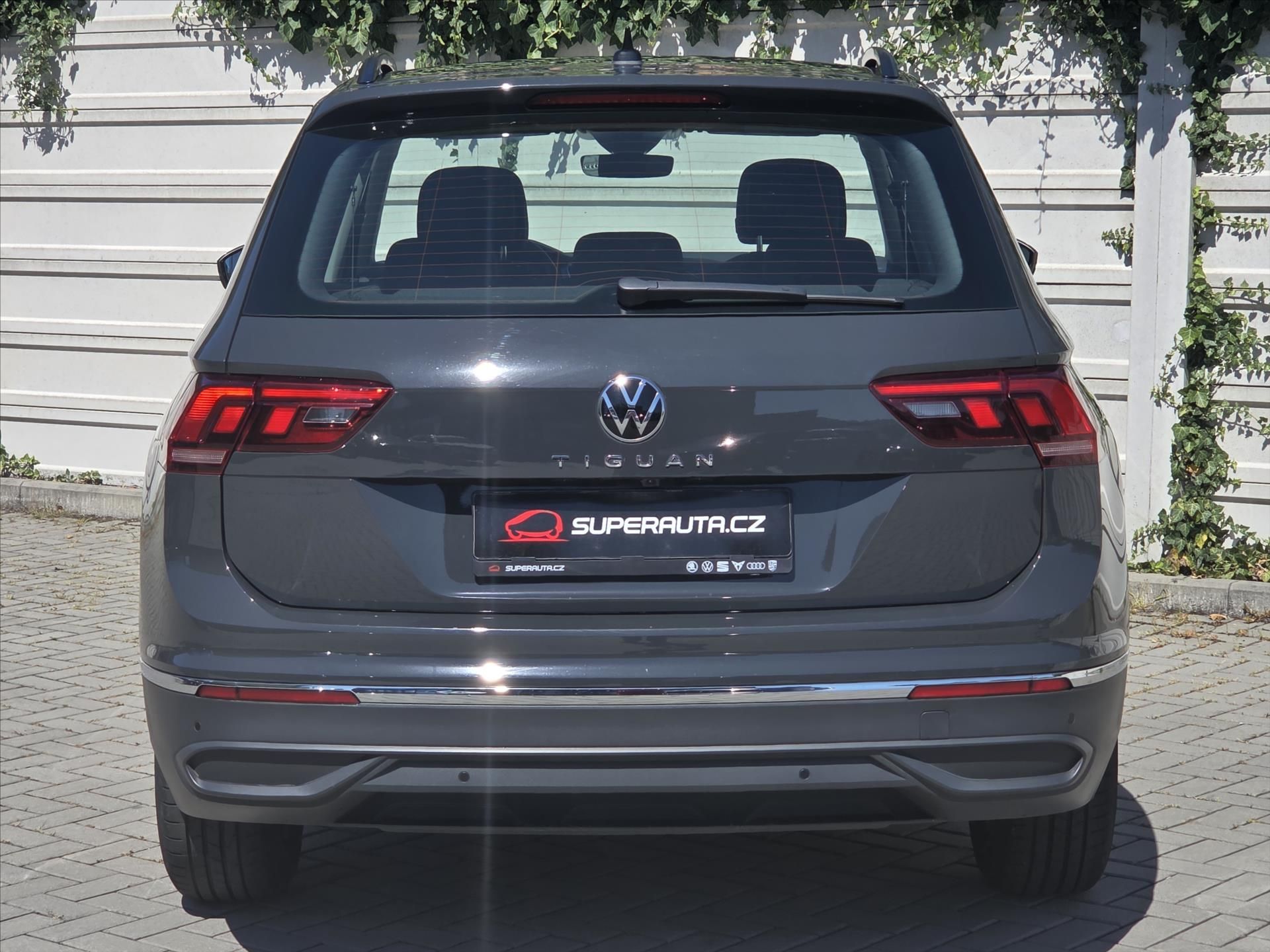 Volkswagen Tiguan, 1,5 TSi evo DSG Life 1.maj 16V - fotka 5