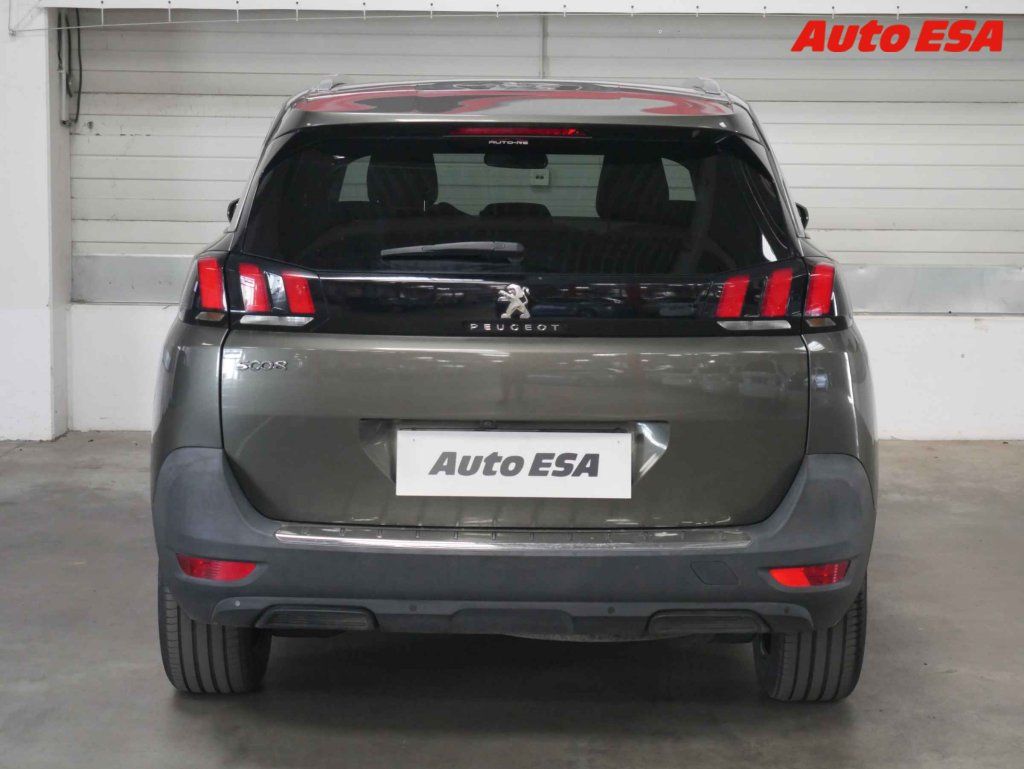 Peugeot 5008, 1.6 HDI - fotka 5