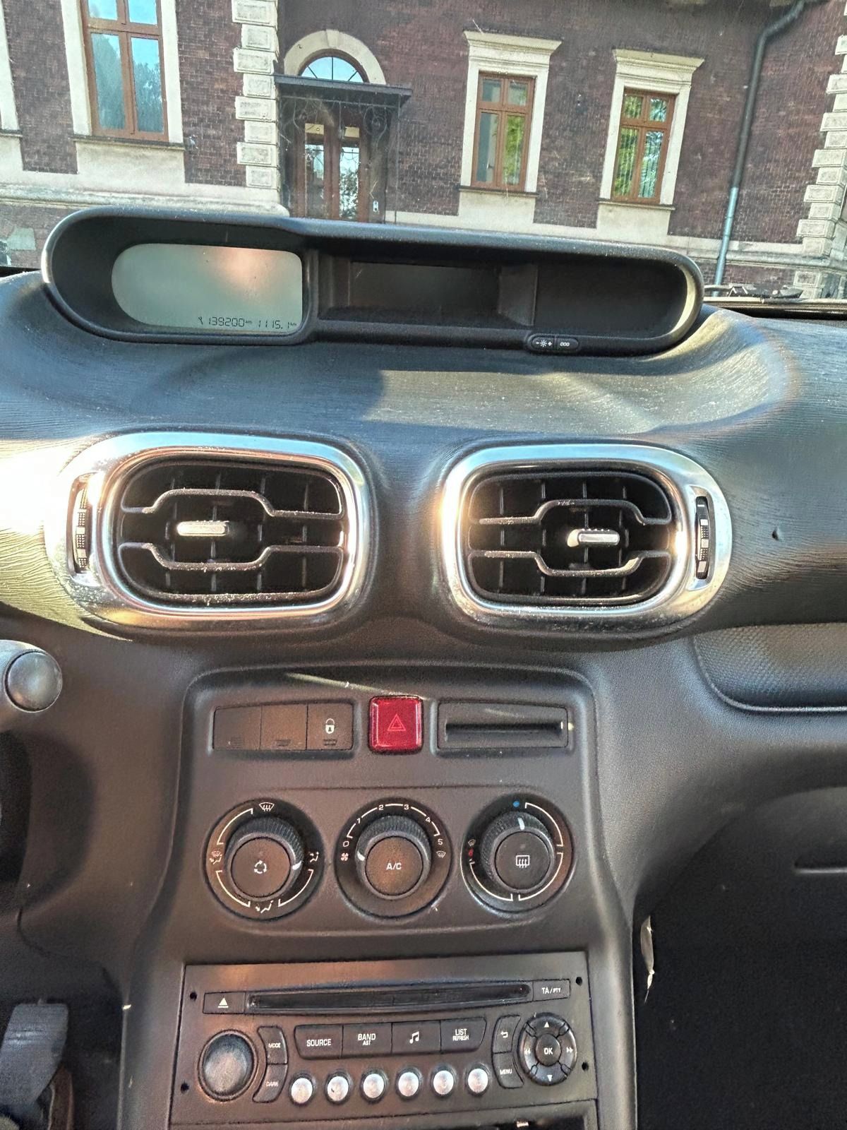 Citroën C3 Picasso, Tažné zařízeni - fotka 6