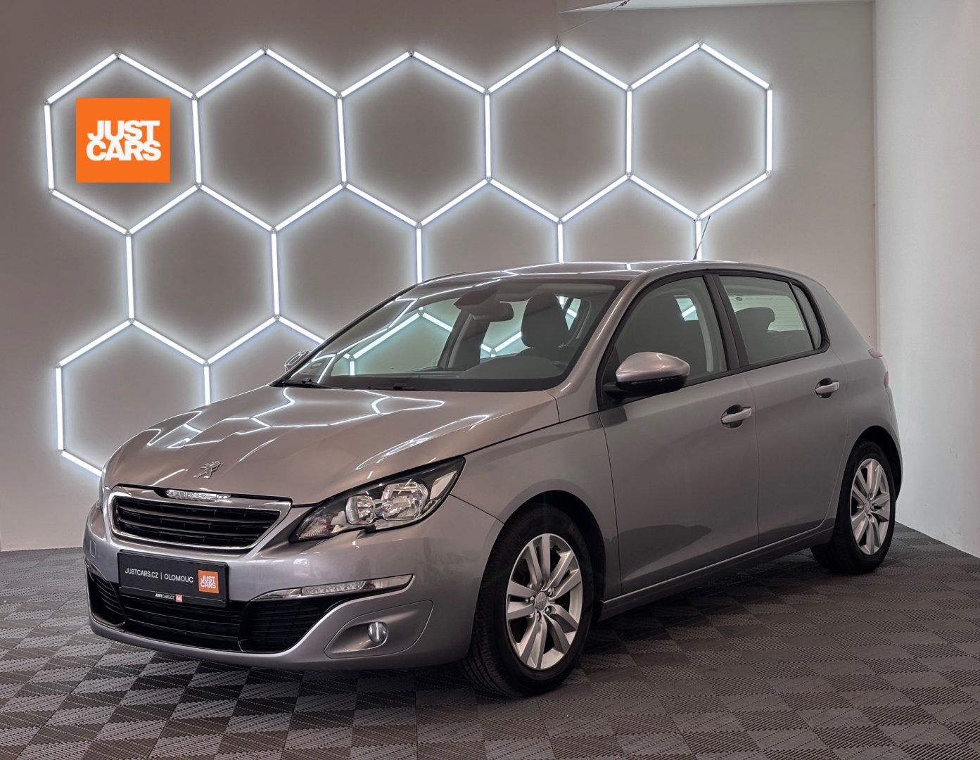Peugeot 308, 1.6 THP, 92kW, 1.MAJITEL, ČR