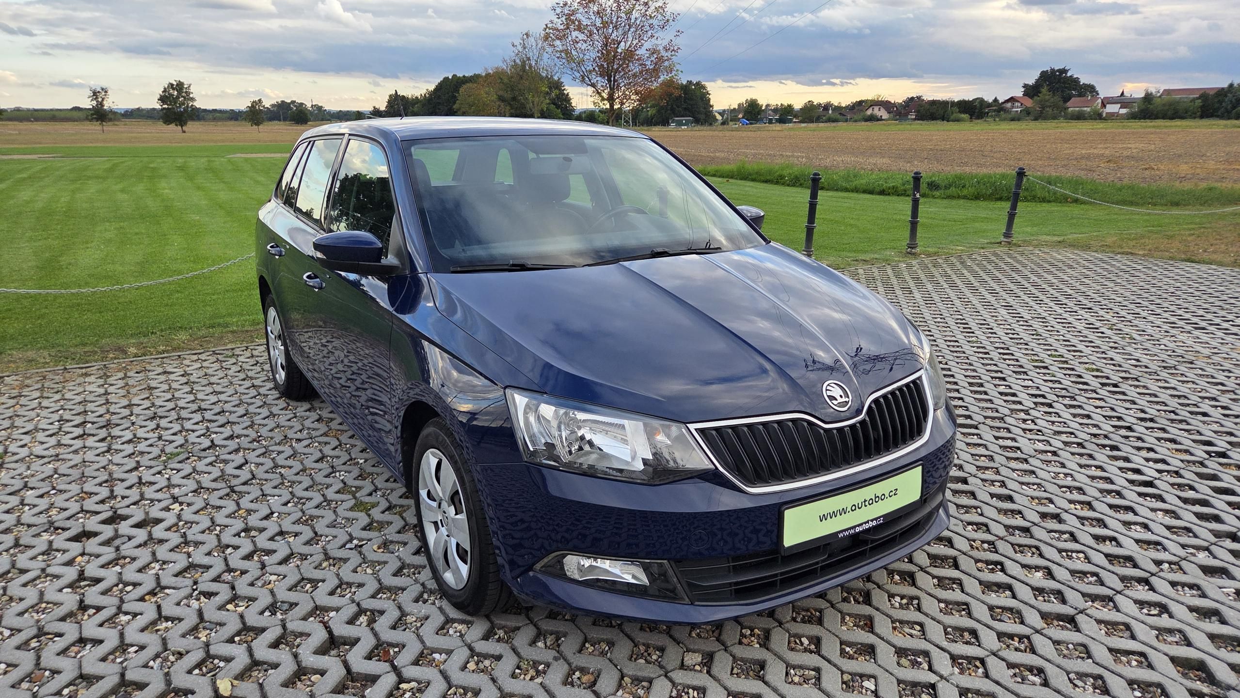 Škoda Fabia, 1.0 TSI 81 kW Ambition CZ DPH - fotka 3