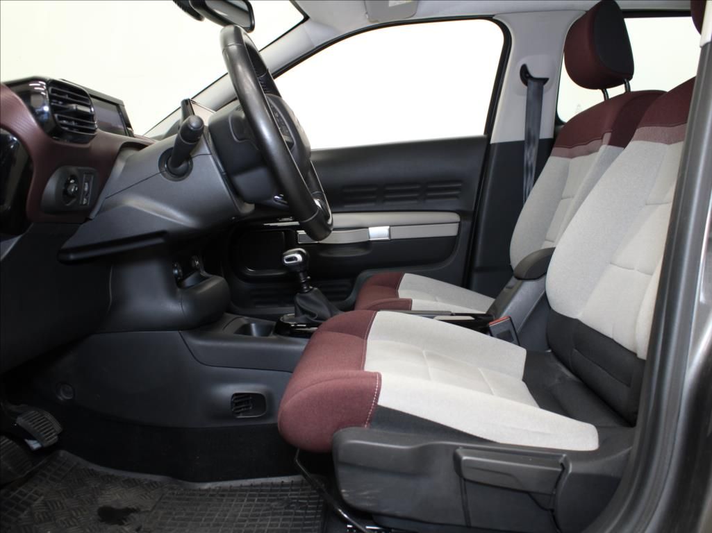 Citroën C4 Cactus, 1,2 PureTech 81kW 1.majitel ČR - fotka 6