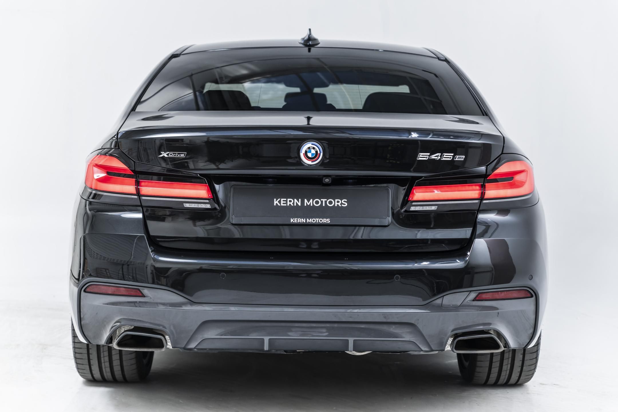 BMW Řada 5, 545e xDrive Msport*1.majitel - fotka 4