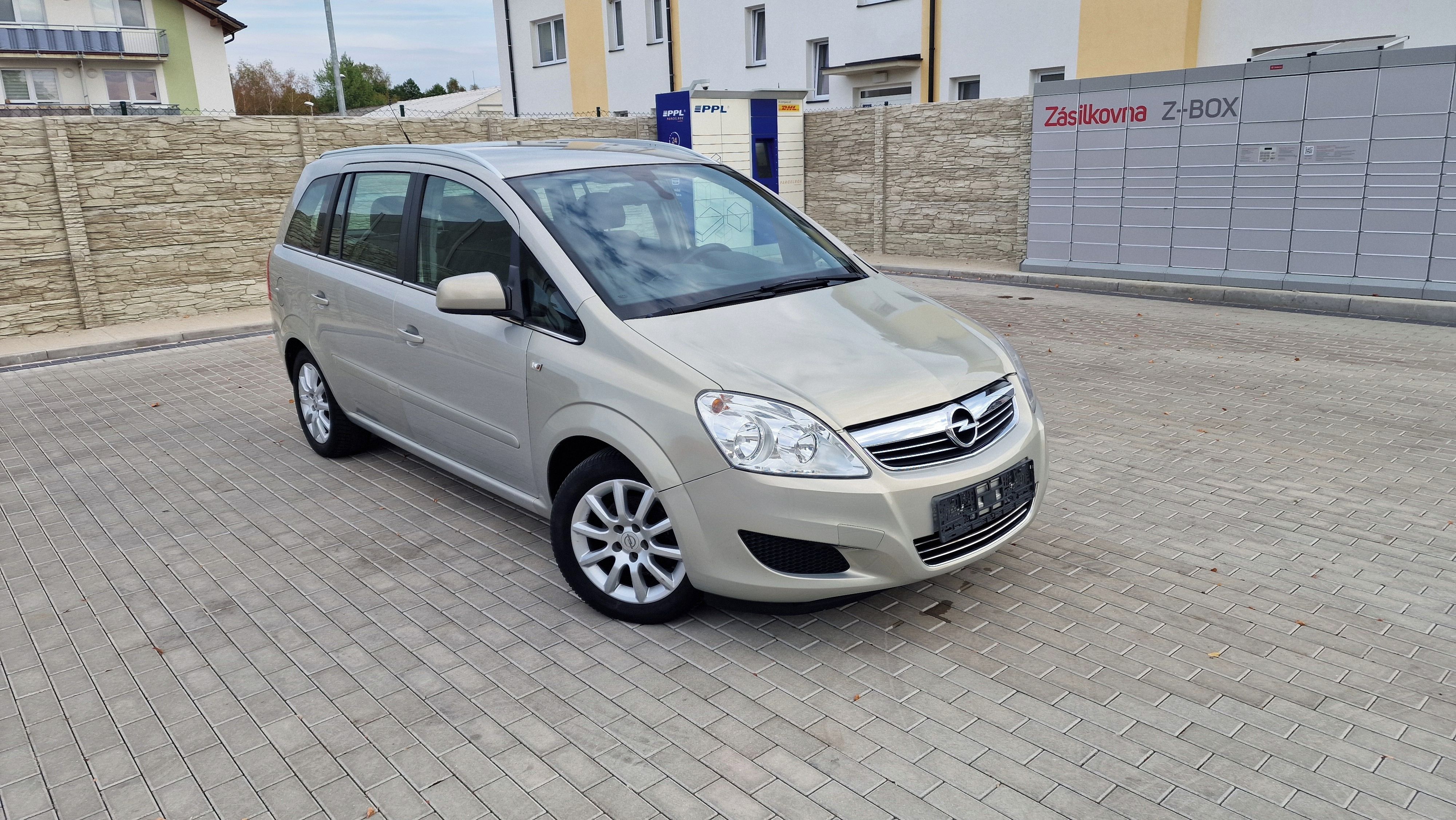 Opel Zafira, 1,8i 103Kw Top bez koroze ! - fotka 2