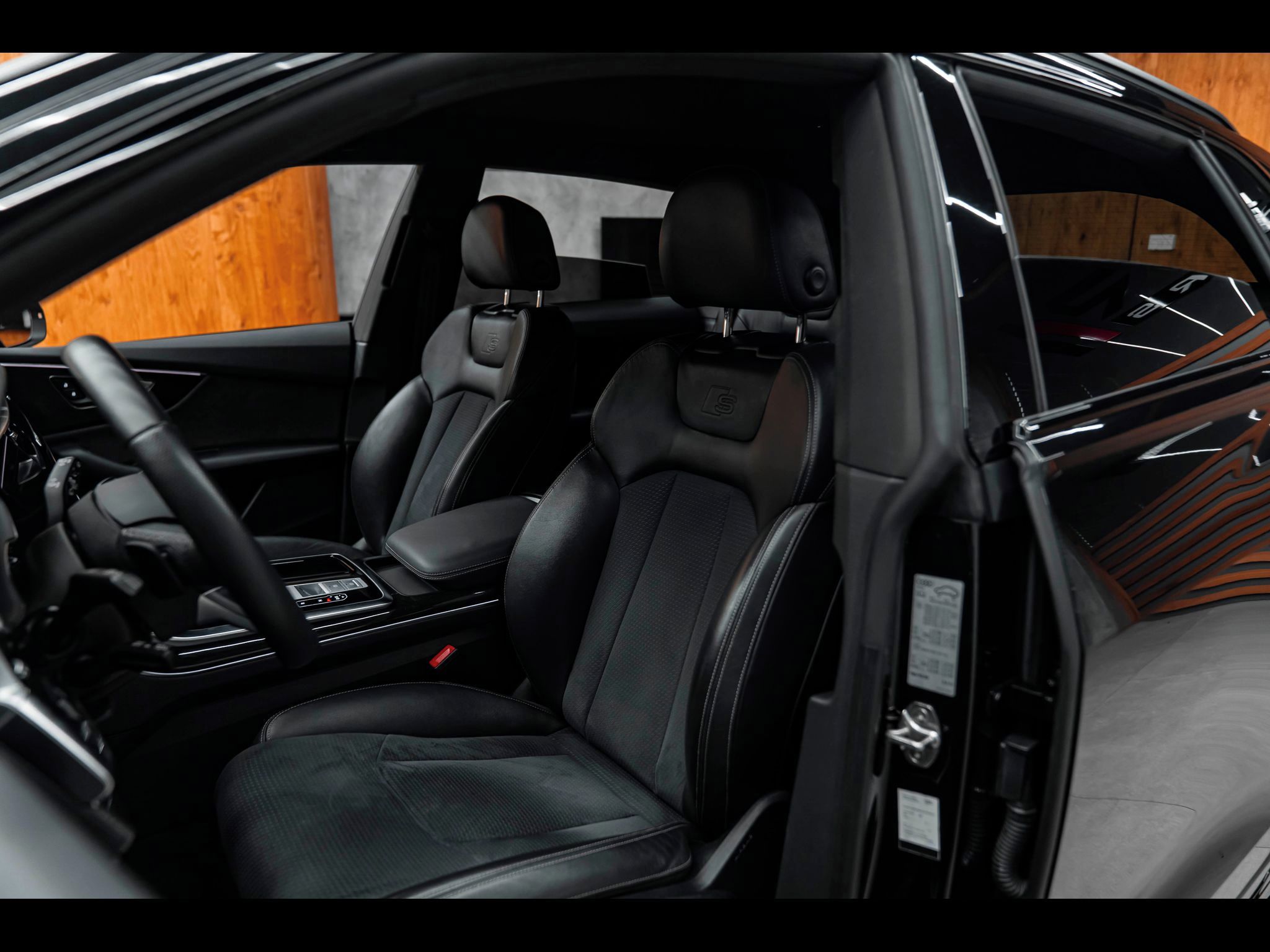 Audi Q8 - fotka 6
