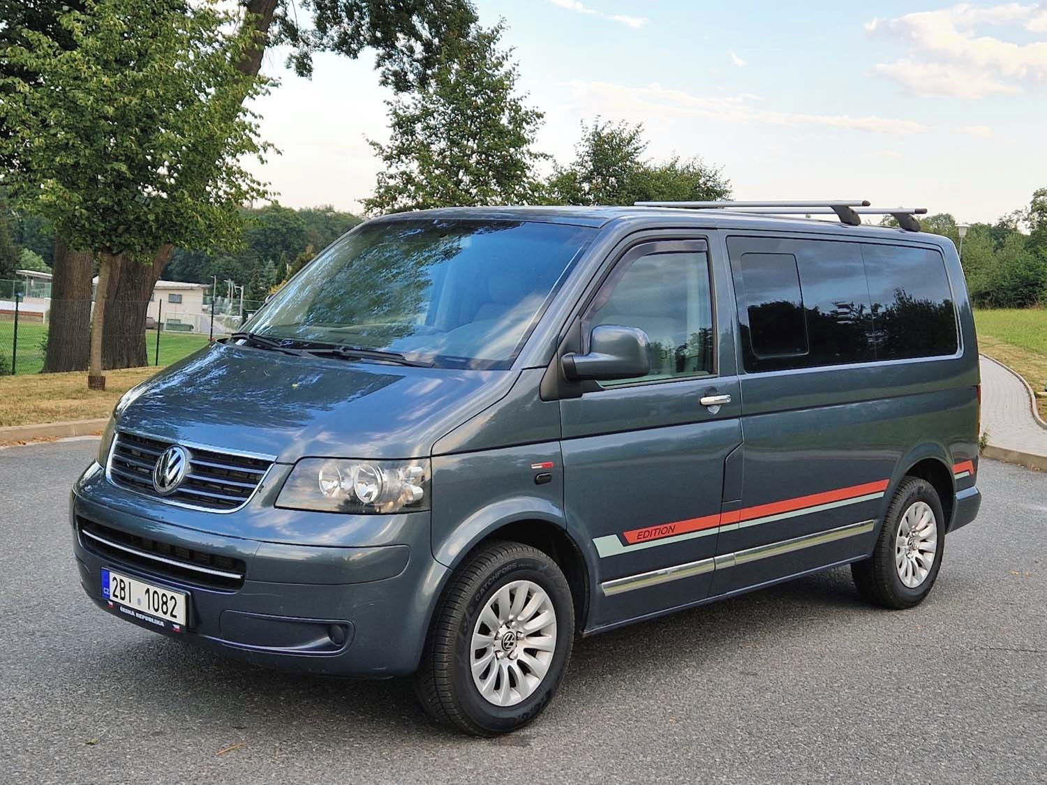 Volkswagen Multivan, 2.5 TDI - fotka 2