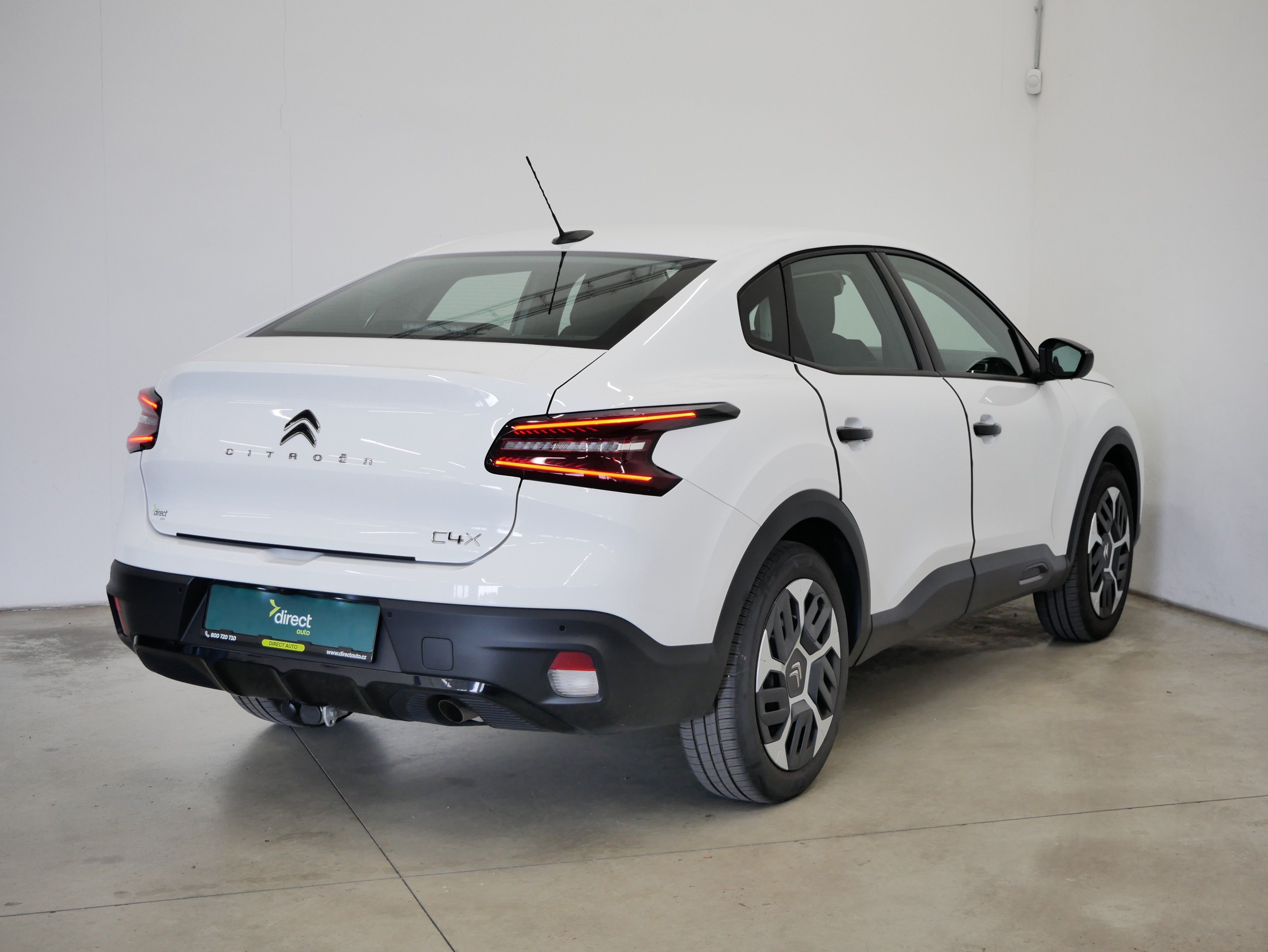 Citroën C4 X, Citroen C4 X 1,2 Puretech 74kW - fotka 2