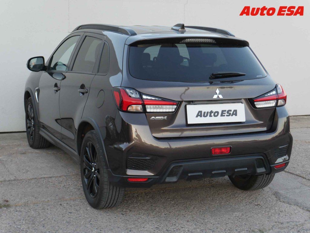 Mitsubishi ASX, 2.0 Mivec,4x4 automat - fotka 4