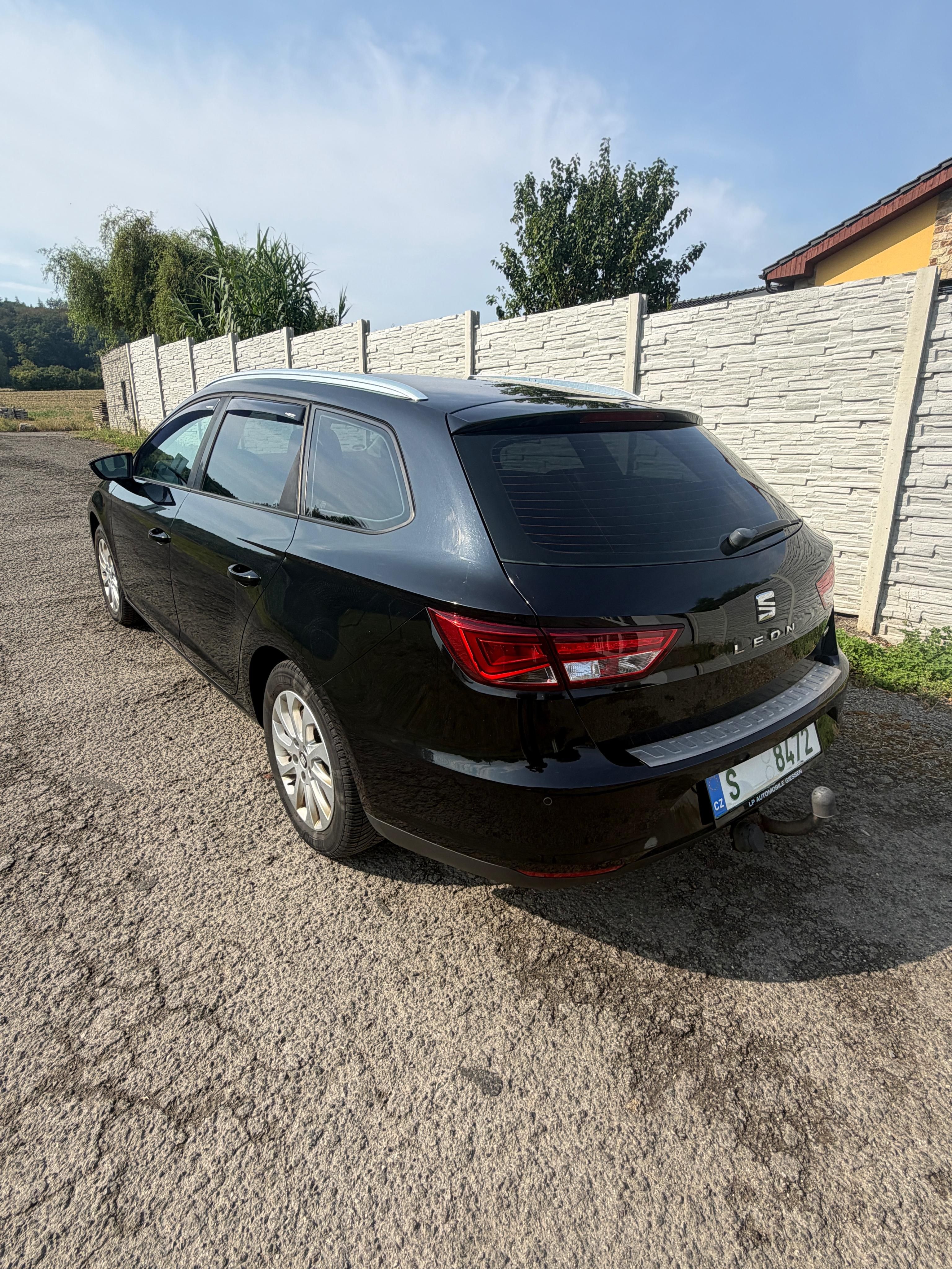 Seat Leon, Seat Leon 1.2TSI 81Kw - fotka 4