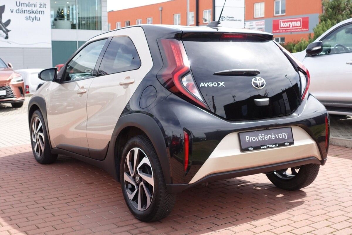 Toyota Aygo, 1,0i 53kW M/T Style - fotka 6