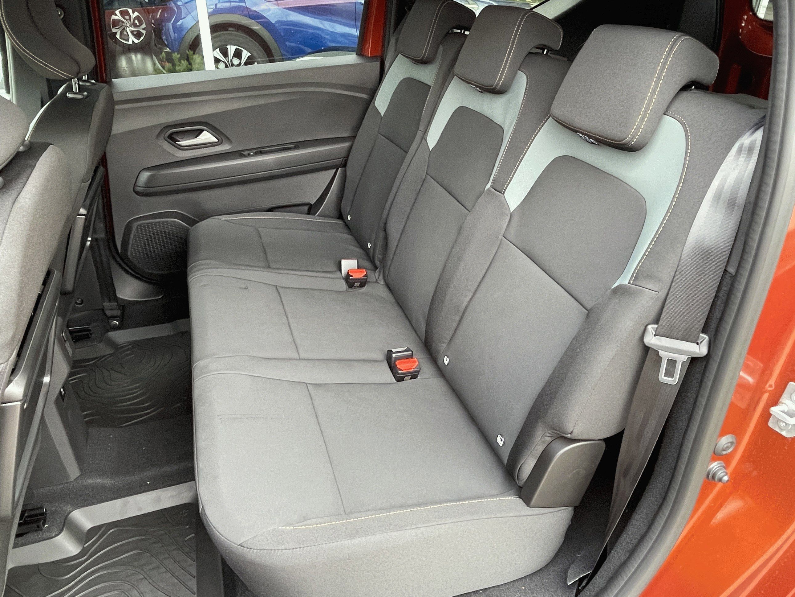 Dacia Jogger, Eco-G 120 Extreme 7 míst - fotka 6