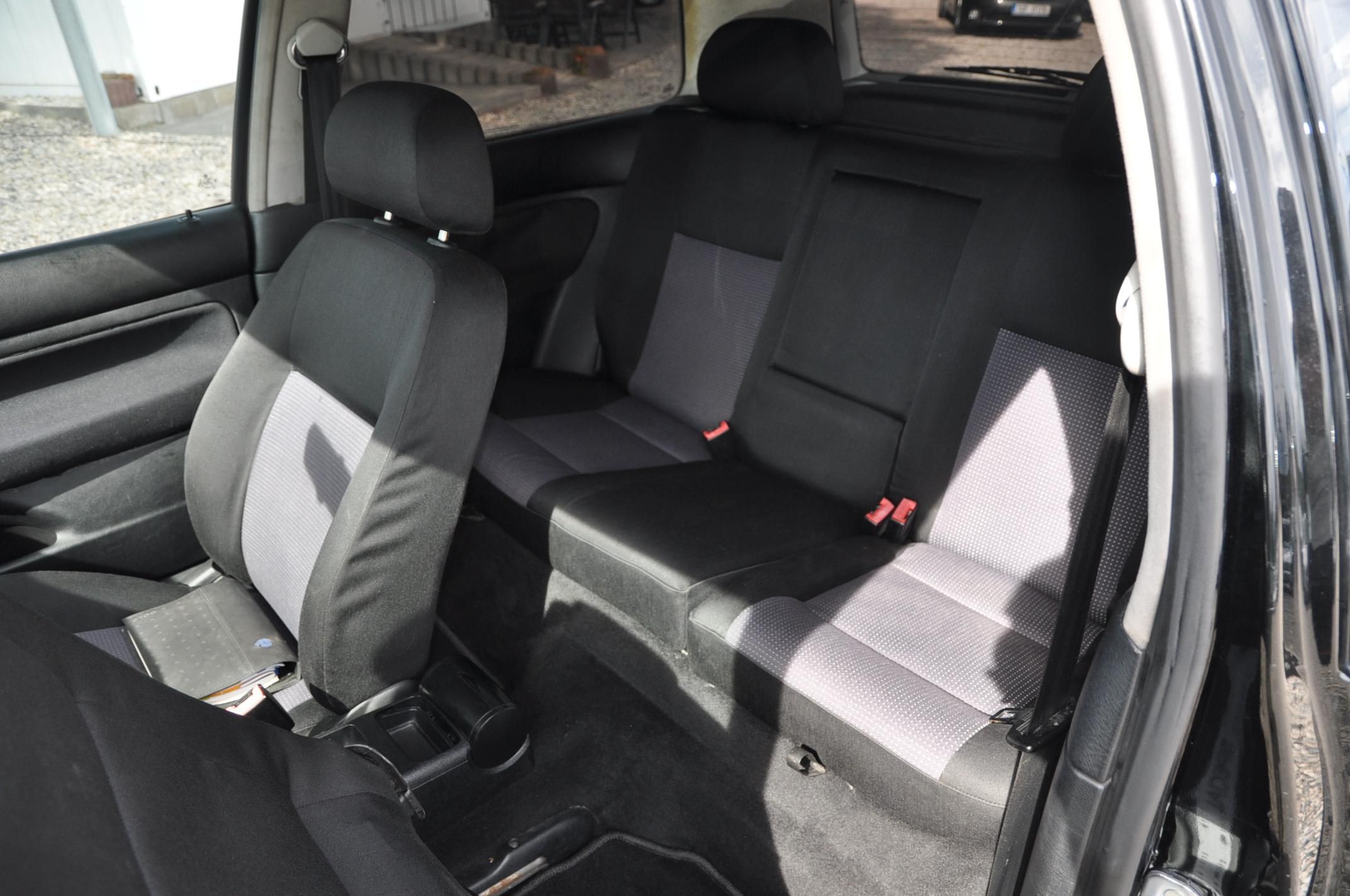 Volkswagen Golf, IV 1.9TDi 74kW 3dv. - fotka 6