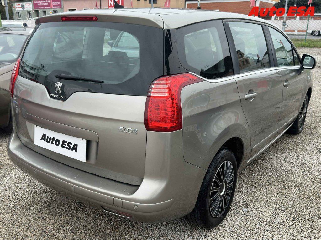 Peugeot 5008, 1.6 HDi - fotka 4