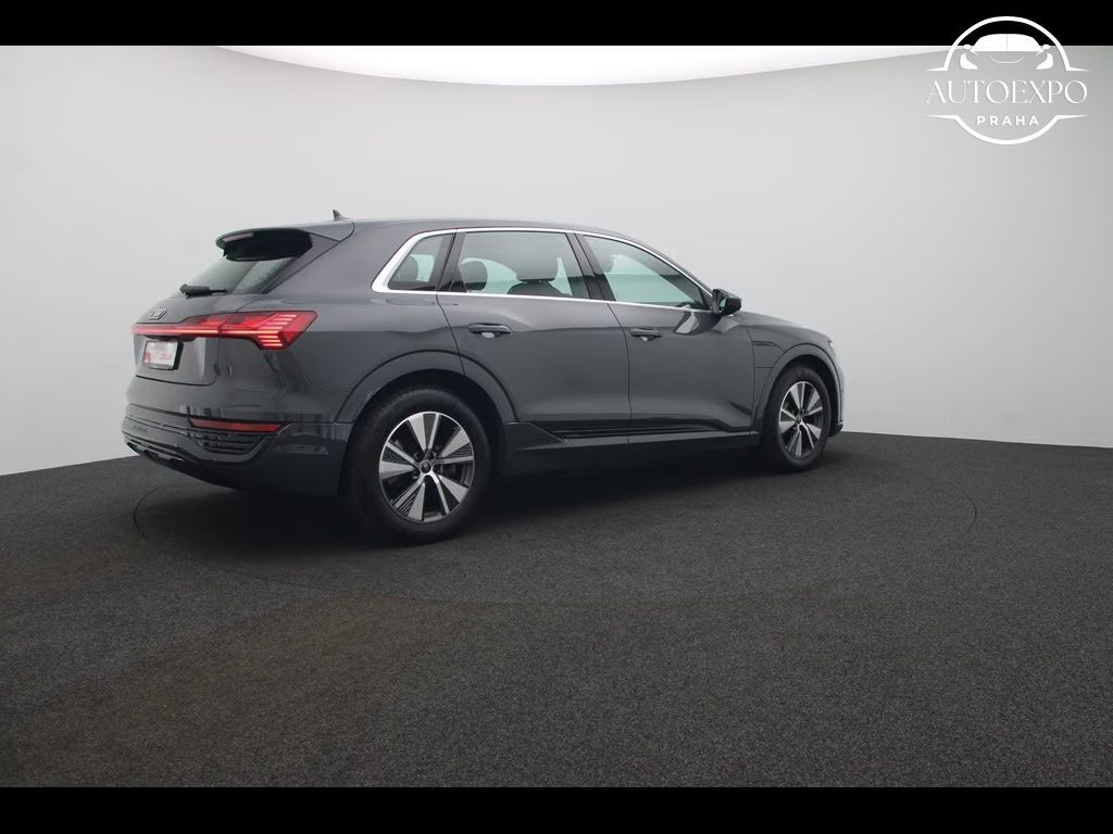 Audi Q8 e-tron, 50 e-tron  quattro advanced Ma - fotka 5