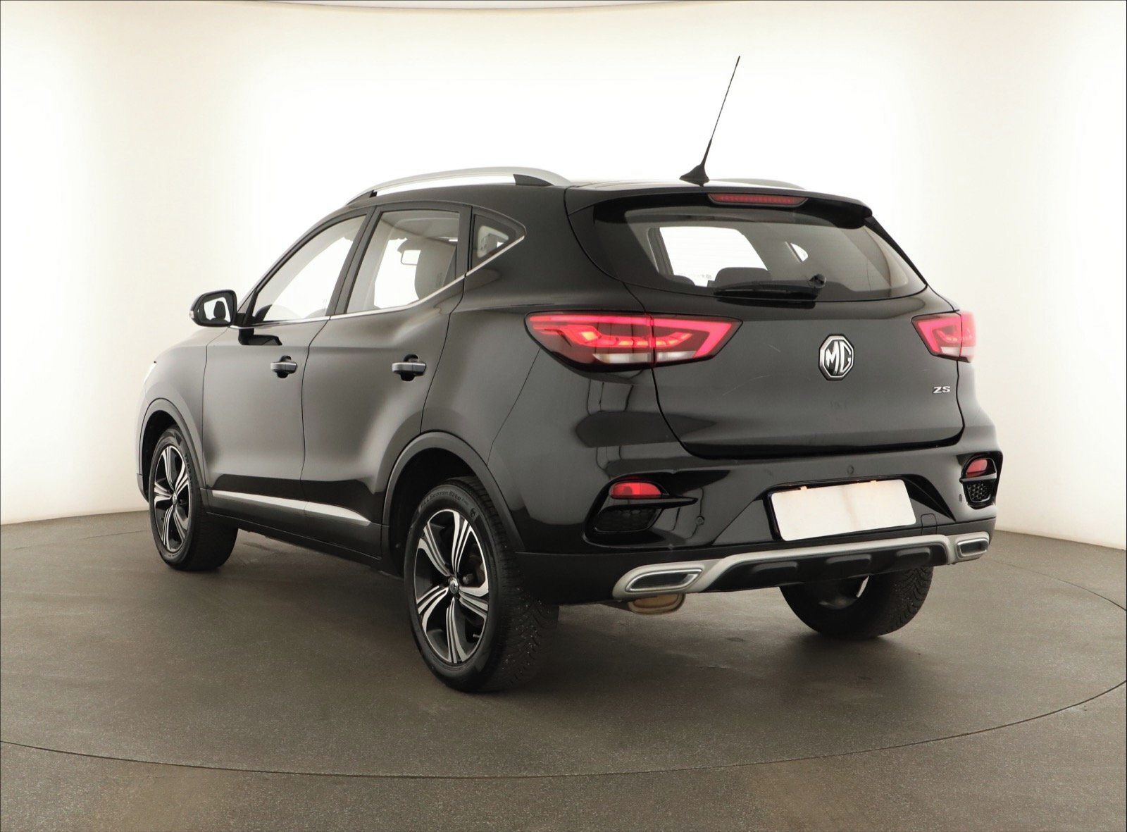 MG ZS, 1.5, Tempomat, Park. senzory - fotka 4