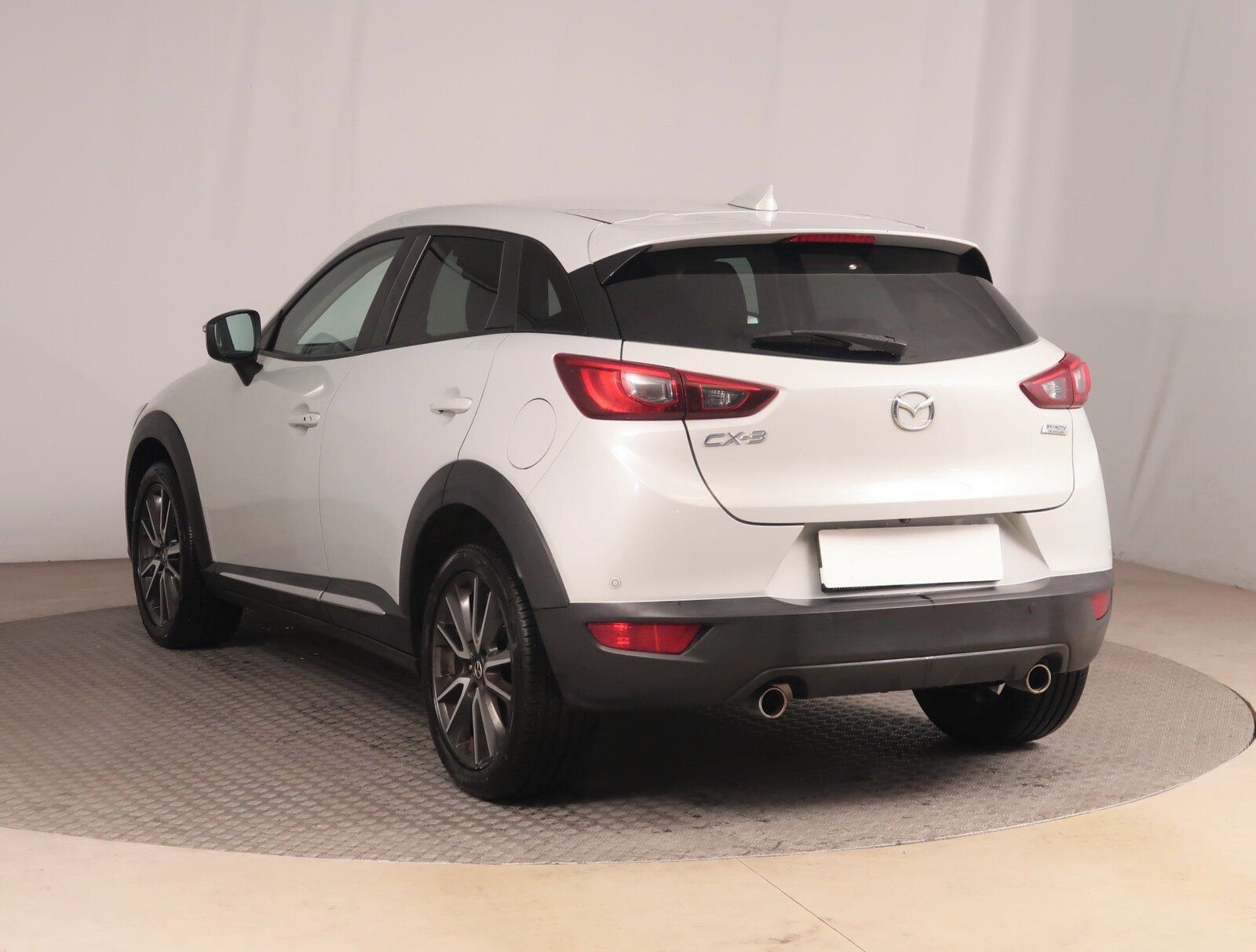 Mazda CX-3, 2.0 Skyactiv-G, Kůže, Tempomat - fotka 4