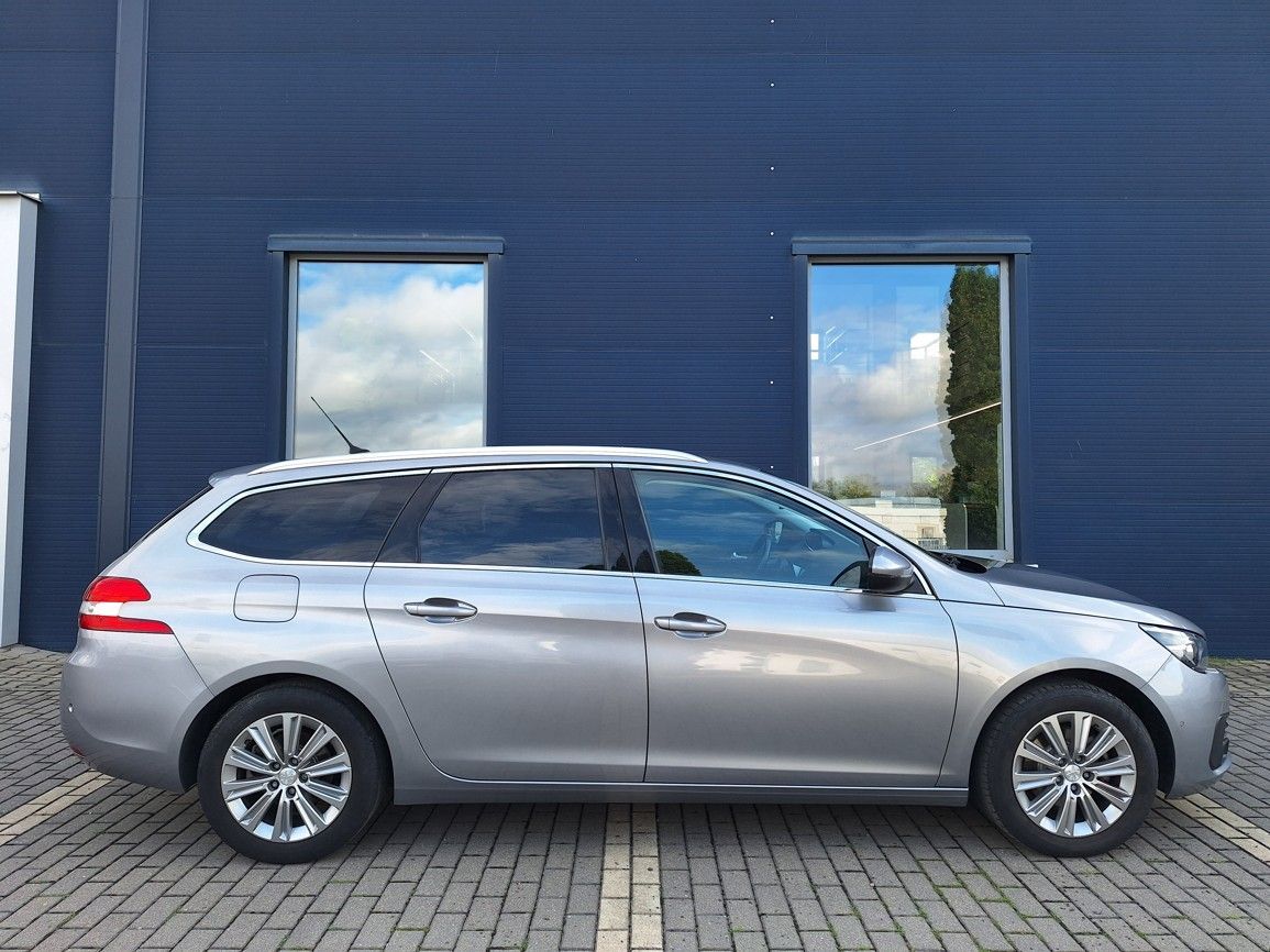 Peugeot 308, SW ALLURE 1,2PT 130k M6 - fotka 6