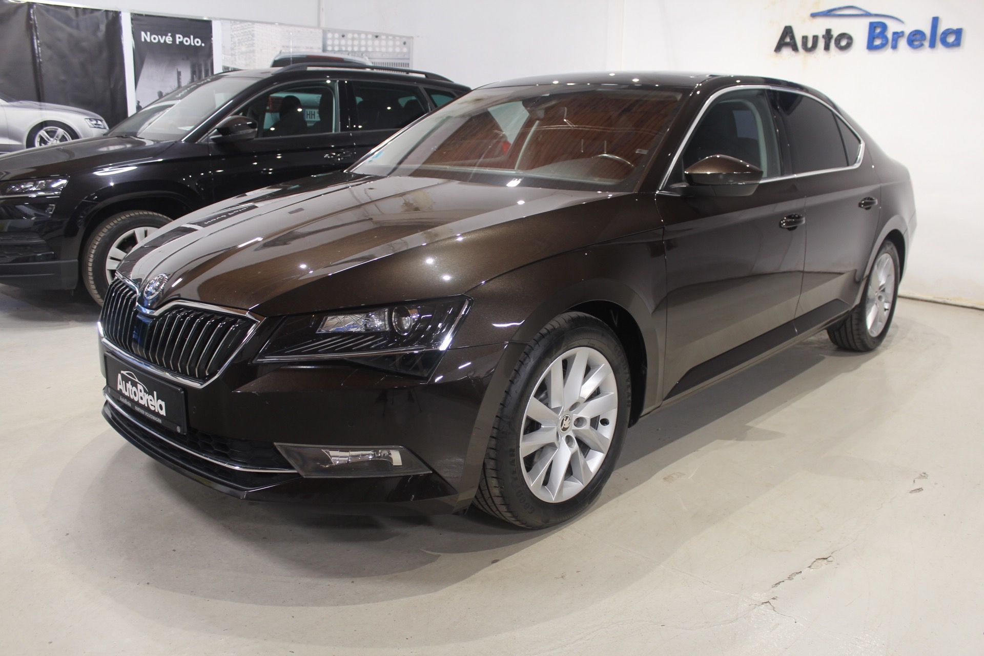 Škoda Superb, 2.0TDI DSG Style+LED NAVI - fotka 6