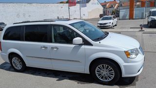 Chrysler Town & Country