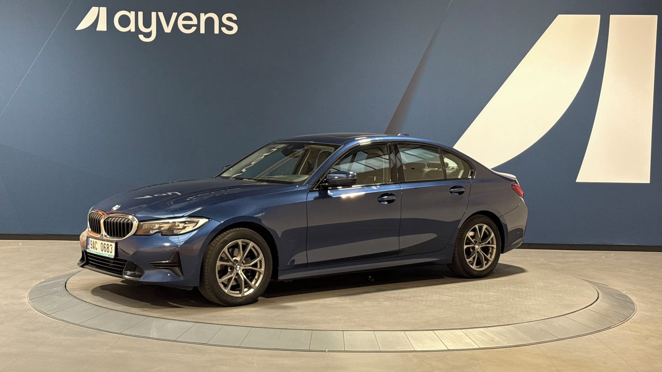 BMW Řada 3, 2.0 320d AT - fotka 4