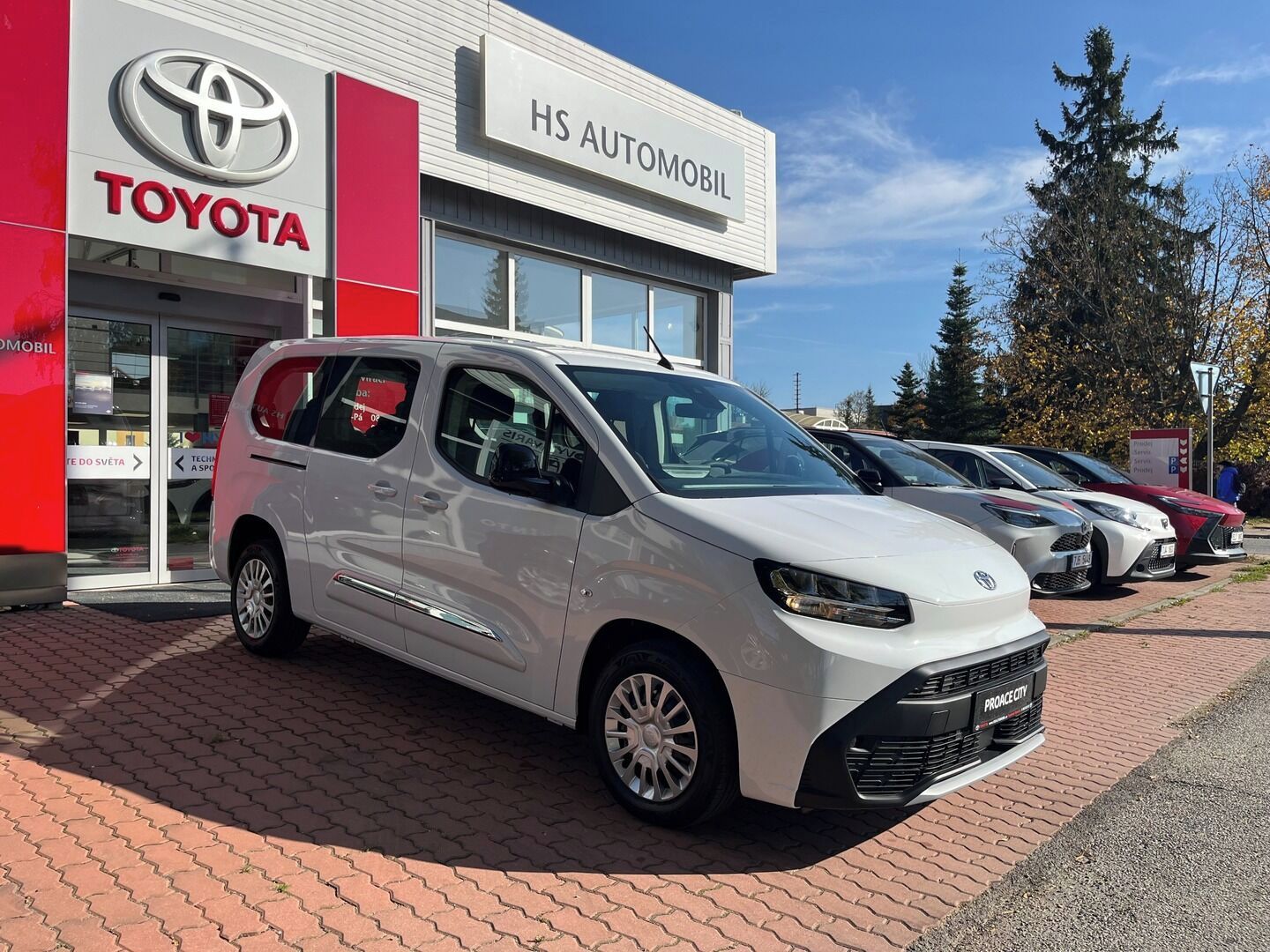 Toyota Proace City Verso, 1.5 nafta 130 koní - výbava - fotka 3