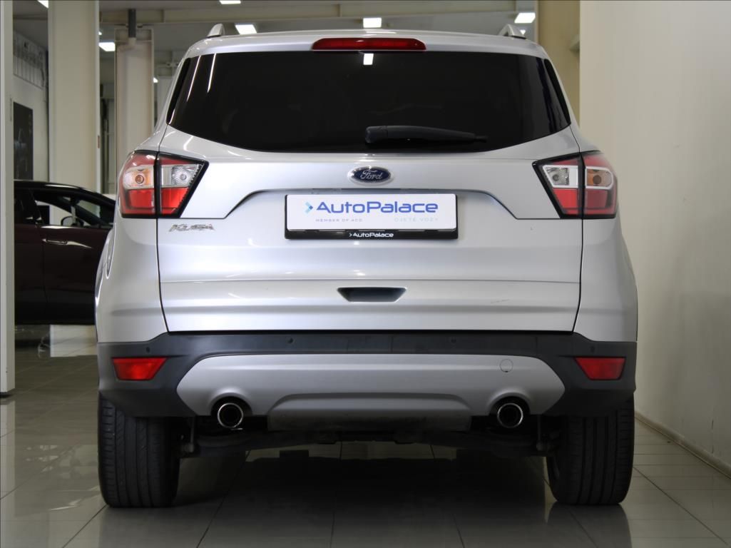 Ford Kuga, 1,5 TDCi 88kW Titan.X ACC ČR - fotka 4
