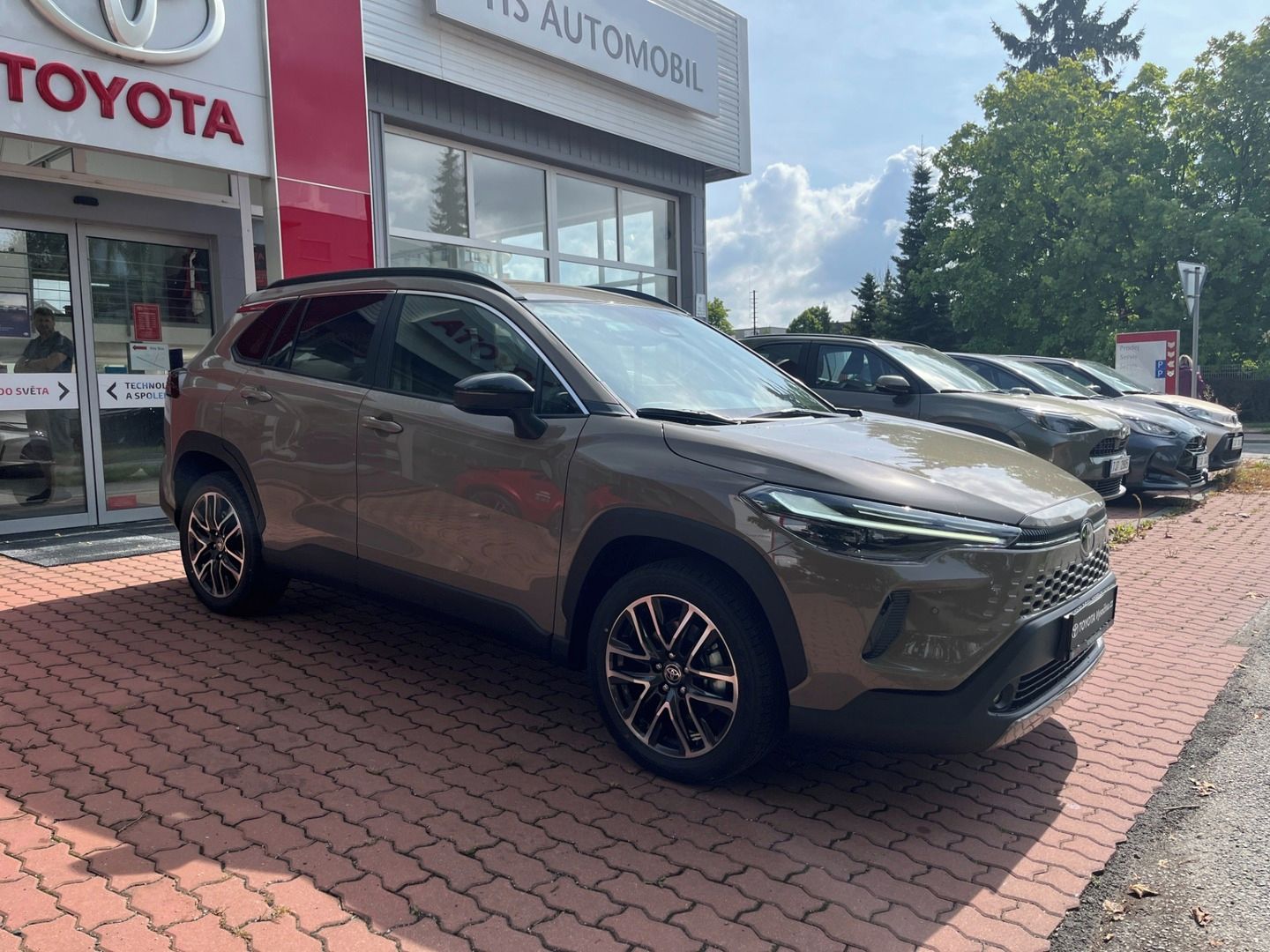Toyota Corolla Cross, MY26 1.8L Hybrid 140 koní 4x2 - fotka 4