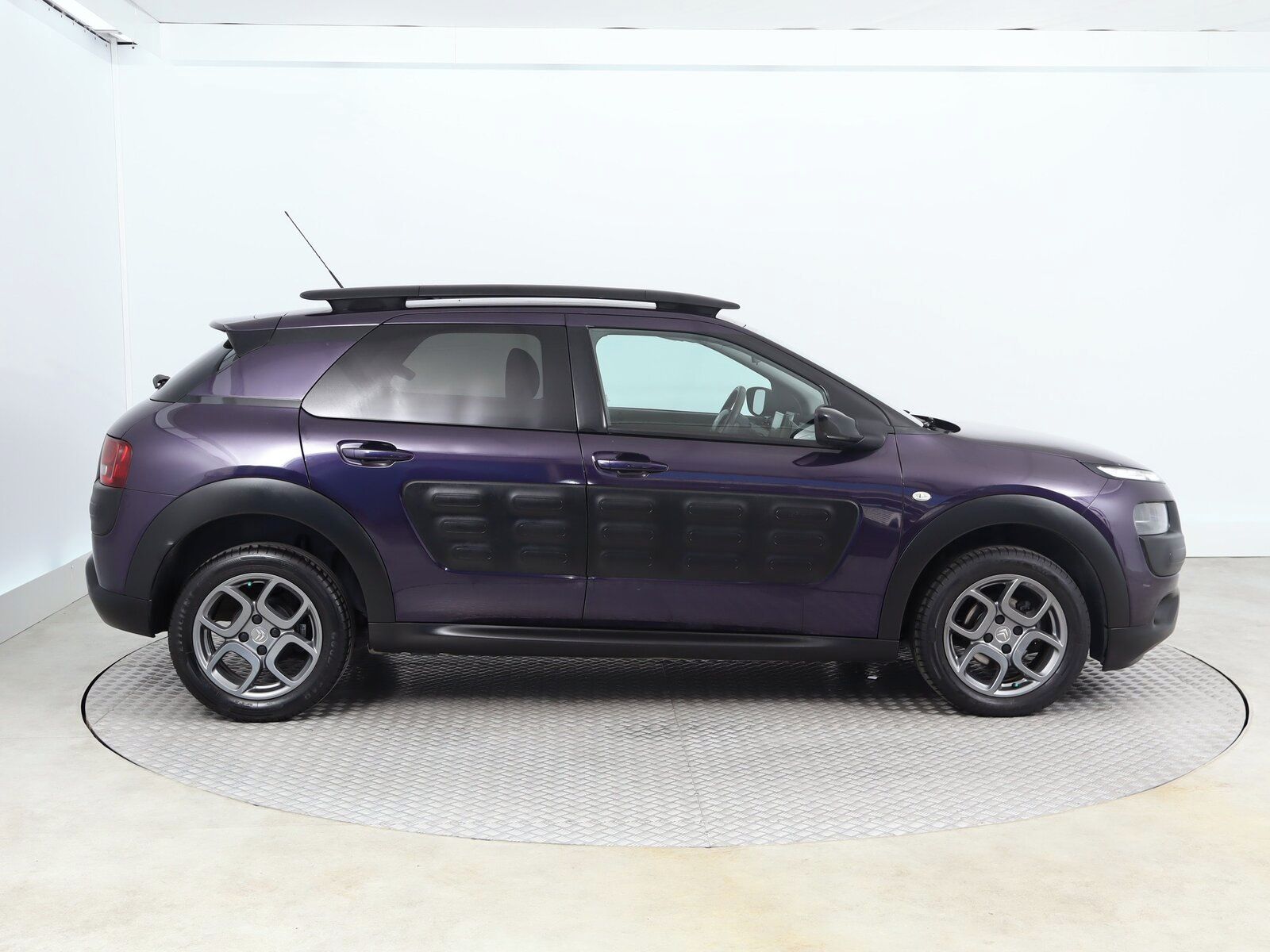 Citroën C4 Cactus, 1.2 PureTech, Navi - fotka 6