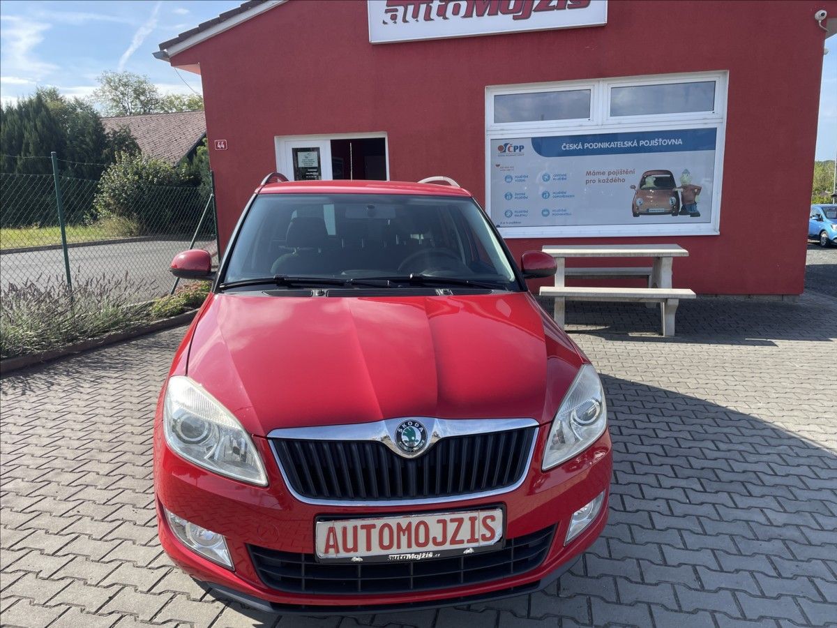 Škoda Fabia, 1,2 TSI 77 kW FAMILY DIGIKLIMA - fotka 2