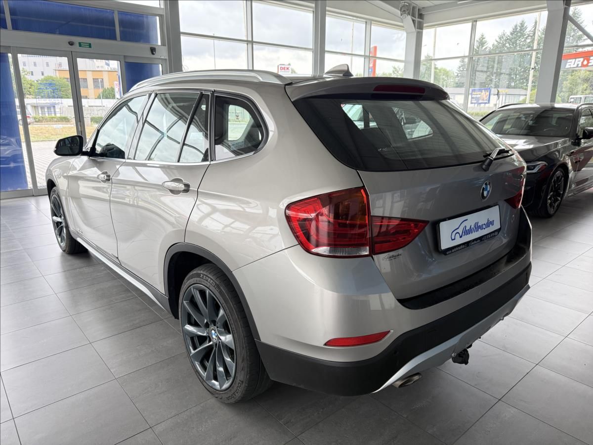 BMW X1, 2,0   18d,105kW,TAŽNÉ - fotka 4