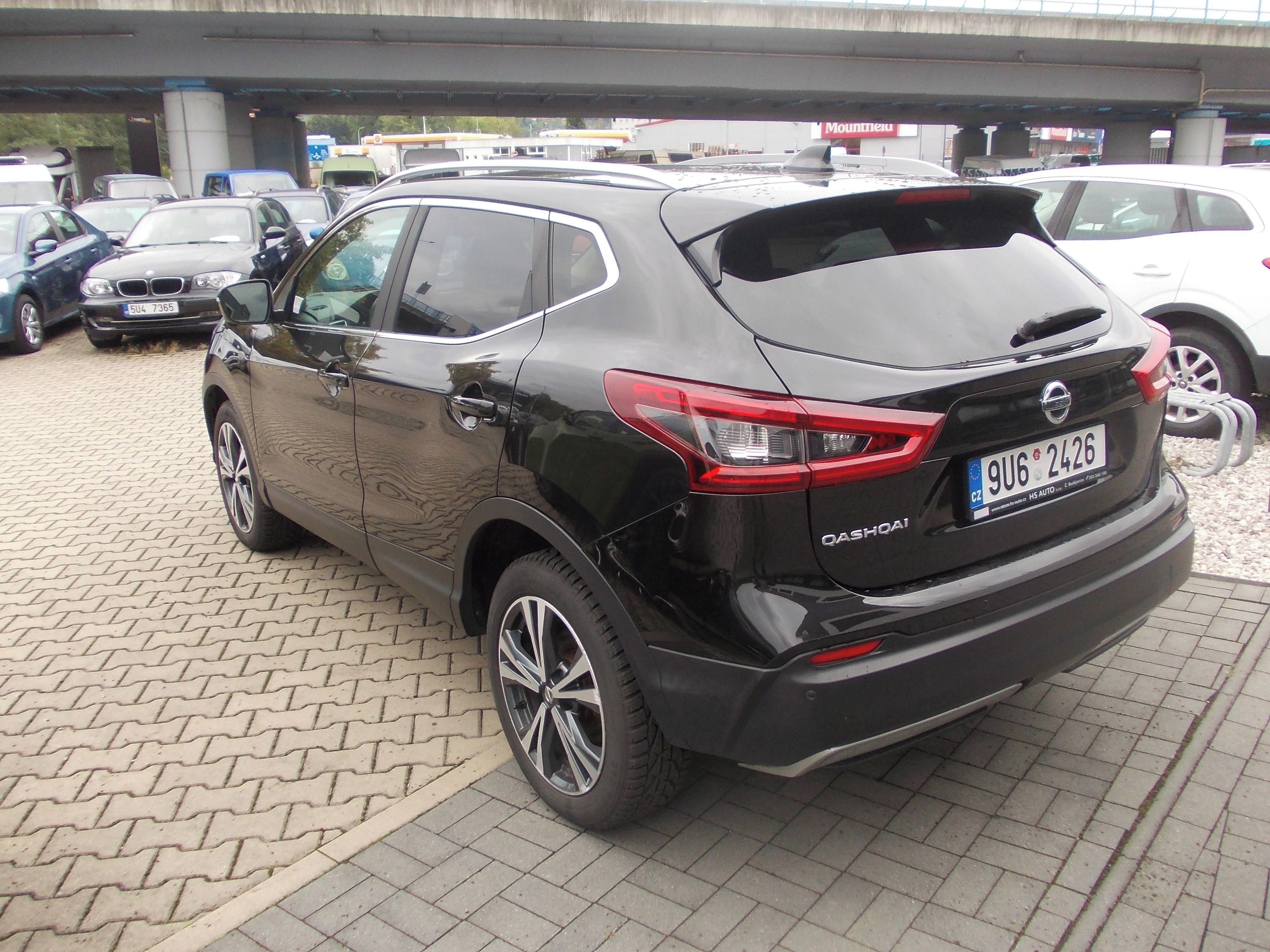 Nissan Qashqai, 1.2DIG-T 85KW PANORAMA ČR - fotka 4