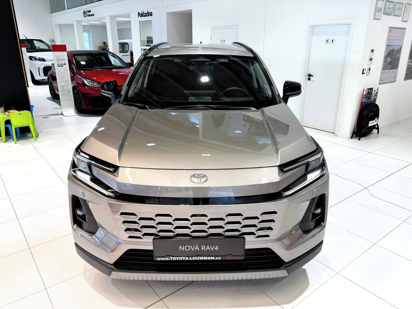 Toyota Rav4, 2,5 Executive AWD - fotka 2