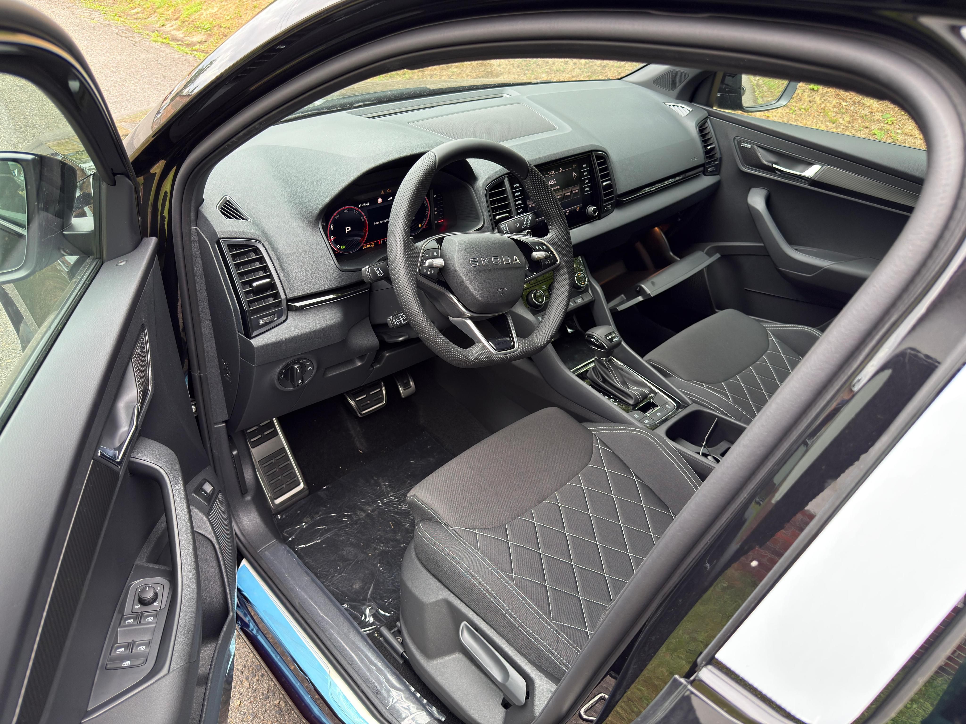 Škoda Karoq, 1,5 TSI 110 kW DSG Sportline - fotka 6