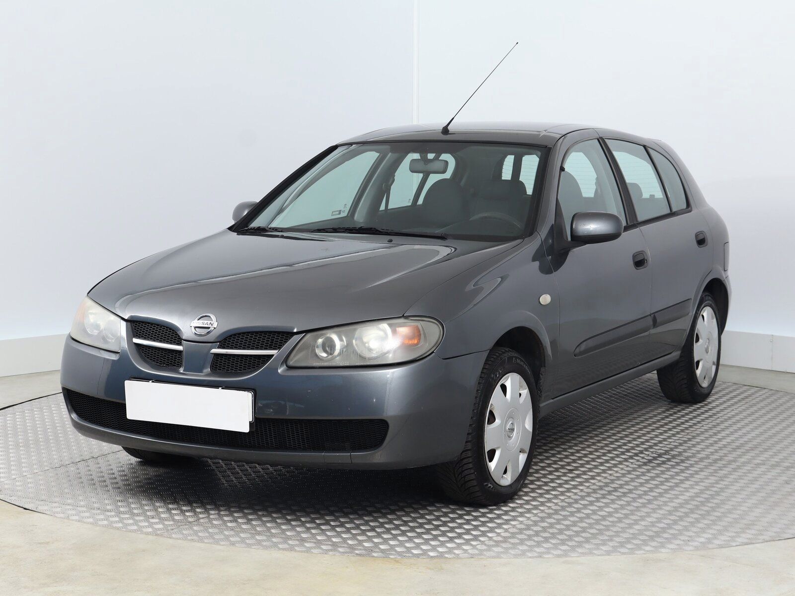 Nissan Almera, 1.5, po STK, jezdí výborně - fotka 2