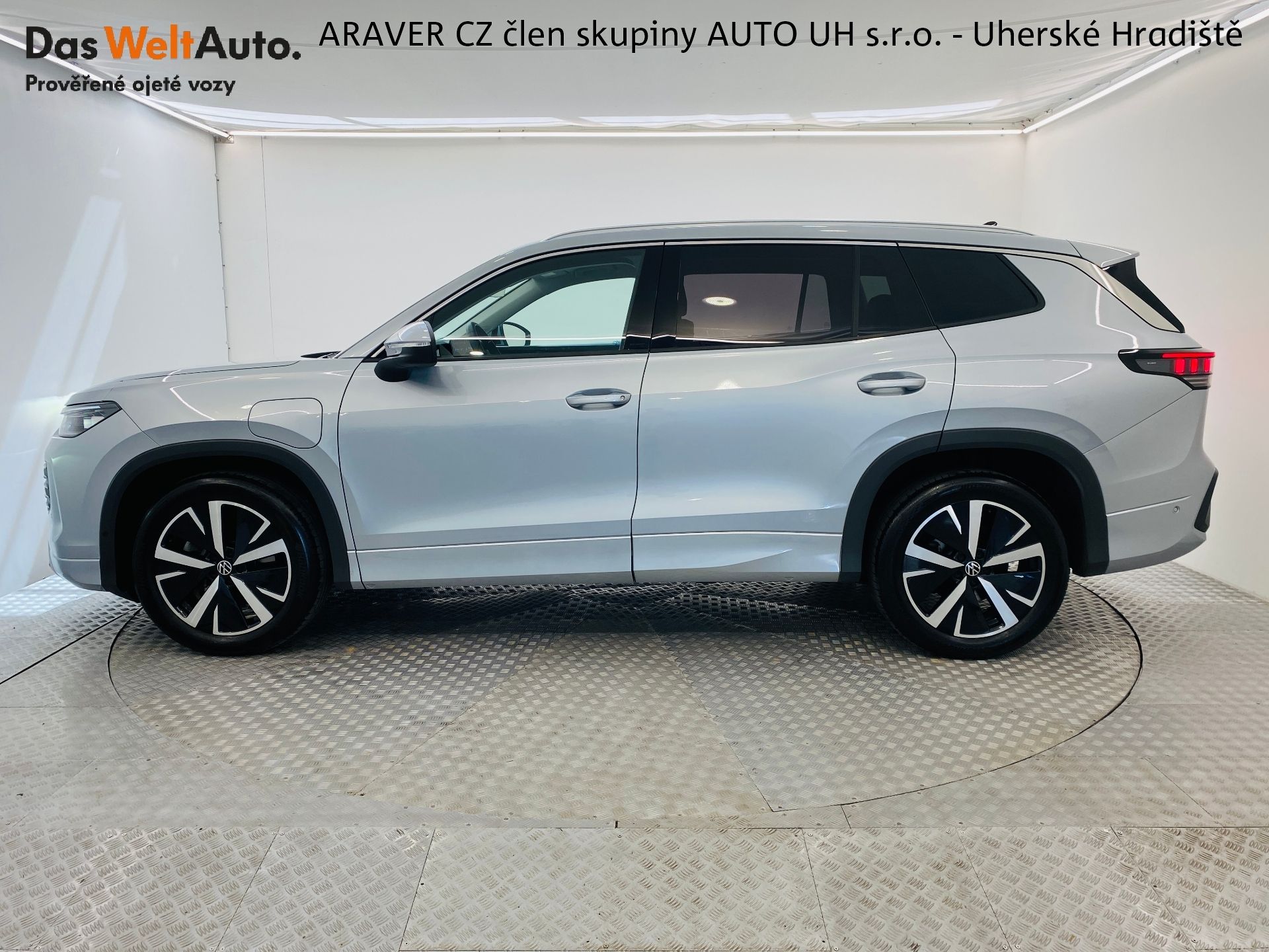 Volkswagen Tayron, LIFE 1,5 TSI 150 KW EHYBRID - fotka 3