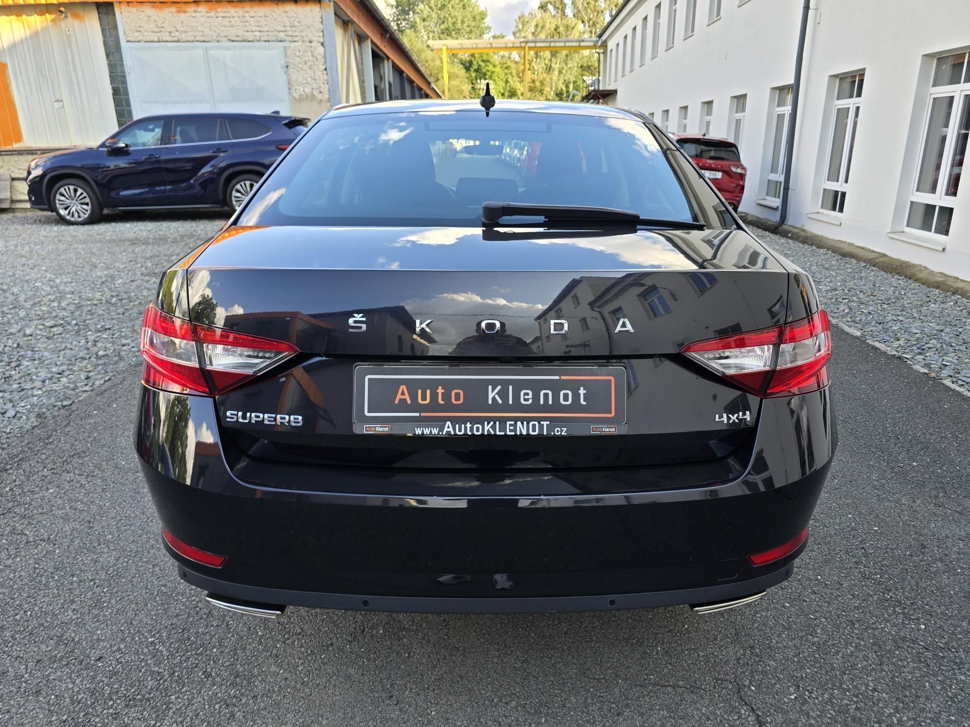 Škoda Superb, 200kW 4x4 DSG STYLE DPH - fotka 6