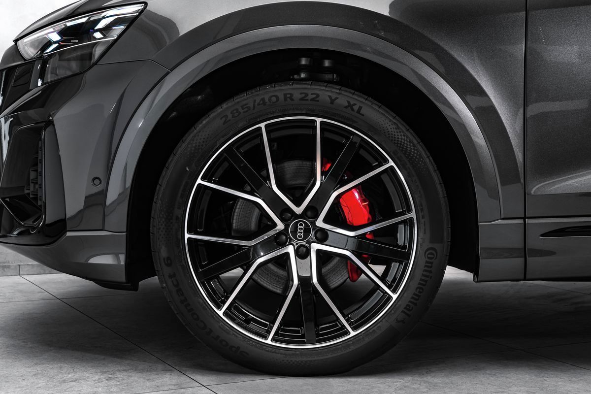 Audi Q8, 50TDI 2x Sline Laser Vzduch B& - fotka 2