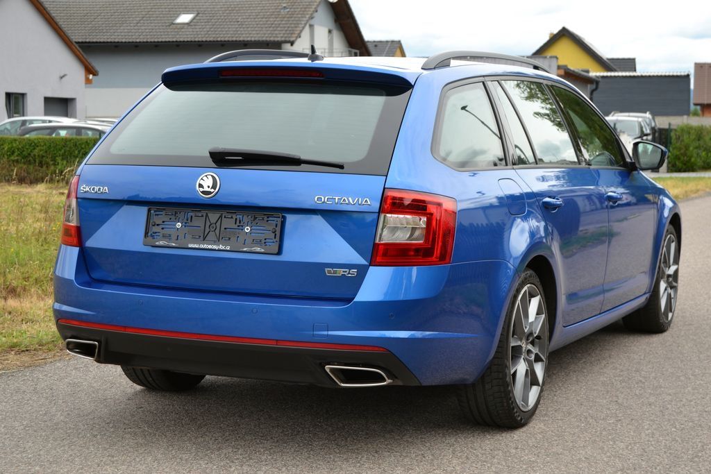 Škoda Octavia, 2.0 TDI 135kW RS kombi - fotka 4