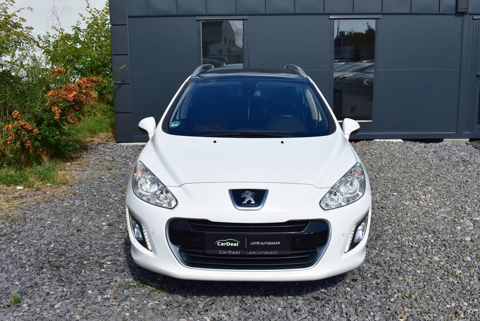 Peugeot 308, 2,0 HDI STYLE,1.M,PANO,PĚKNÁ - fotka 2